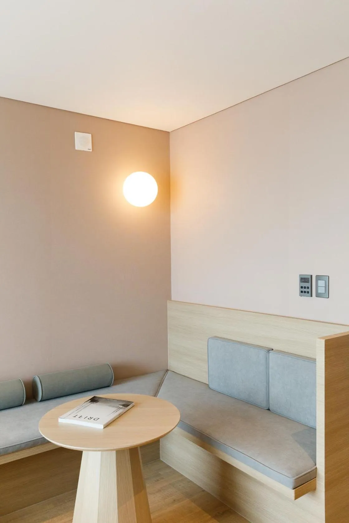 Seating area in The Week & Resort