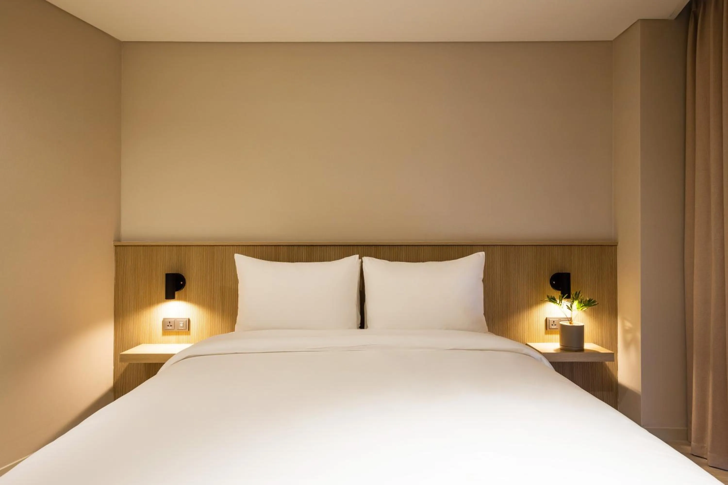 Bed in The Week & Resort