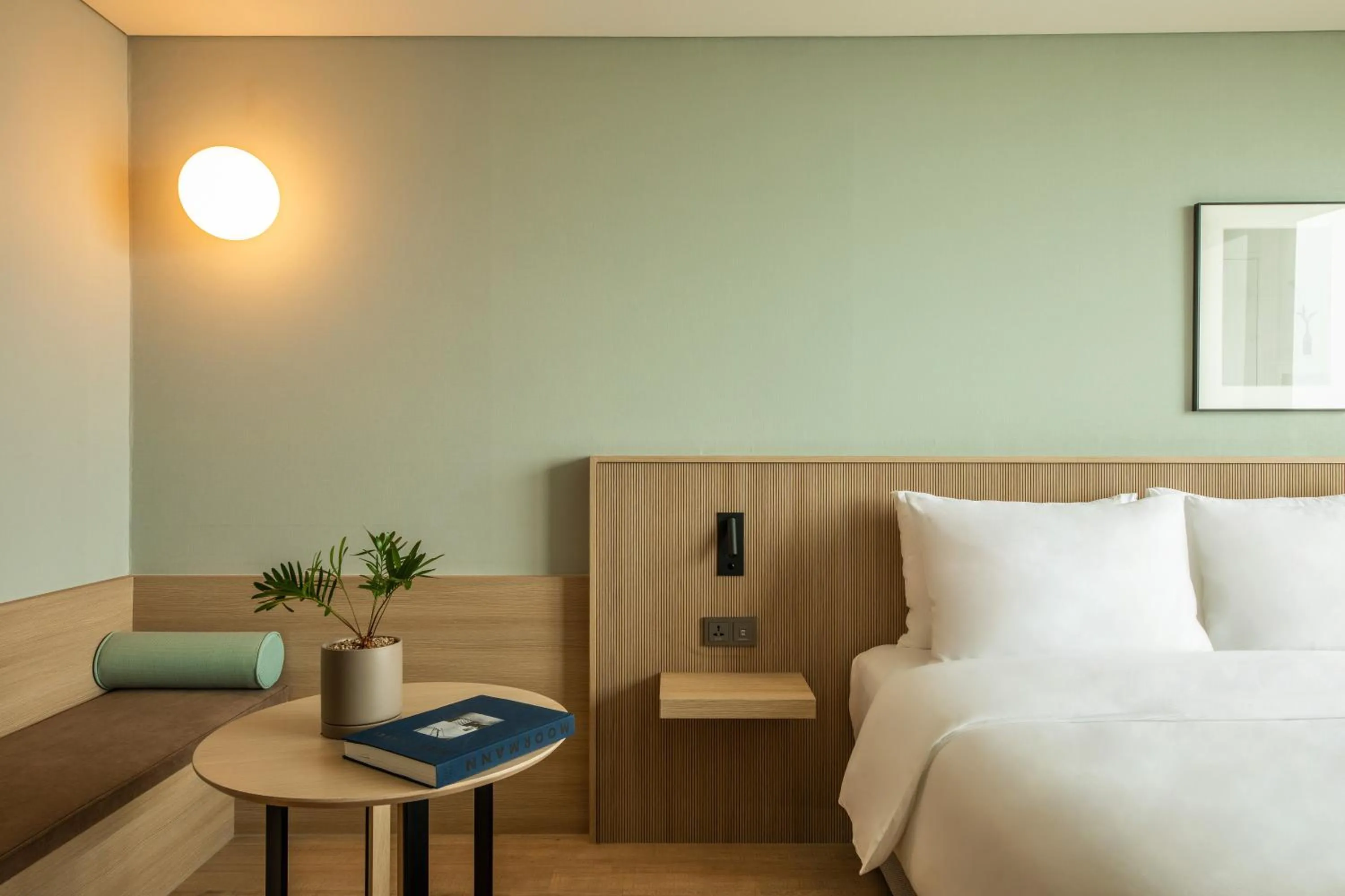 Bed in The Week & Resort