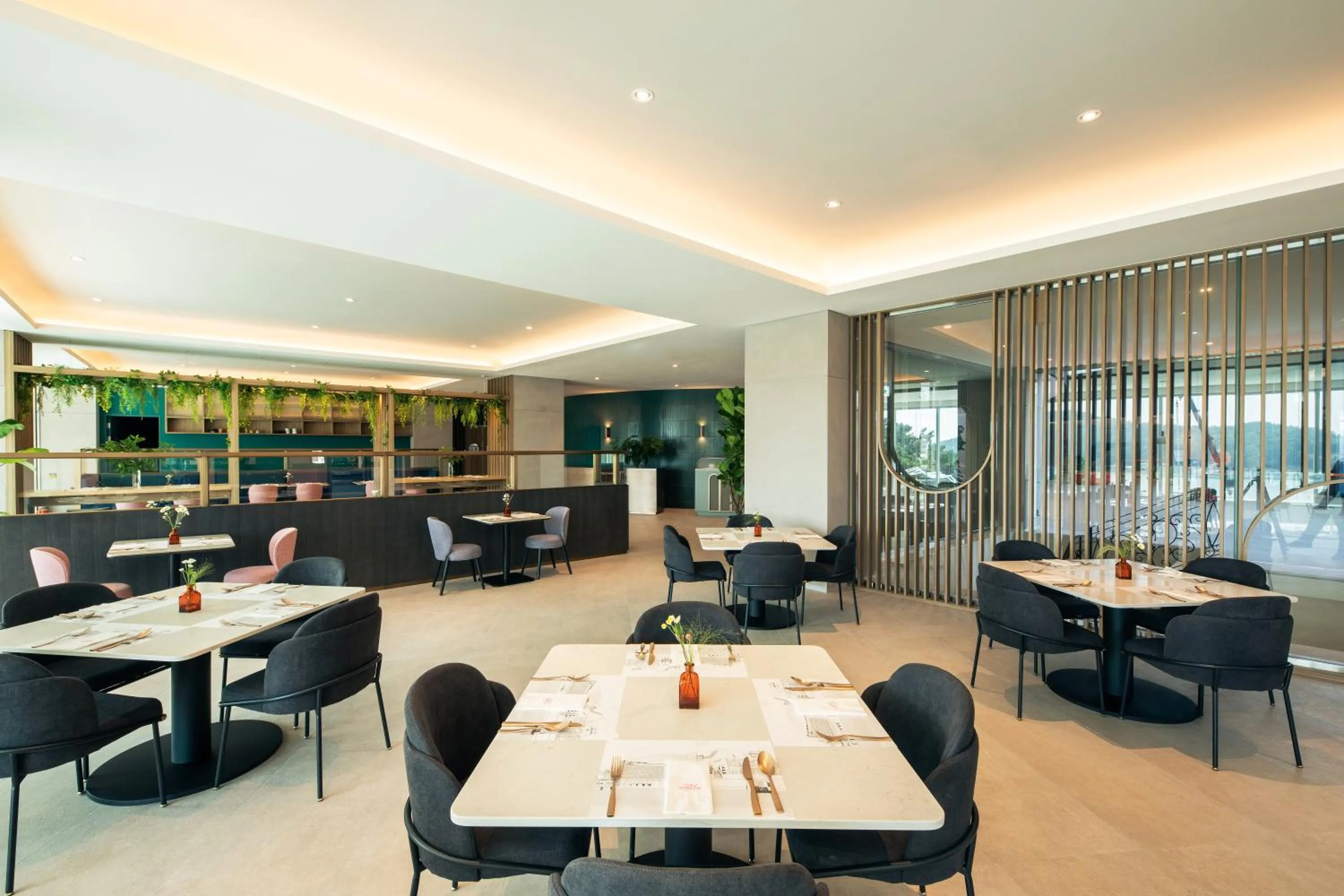 Breakfast in The Week & Resort