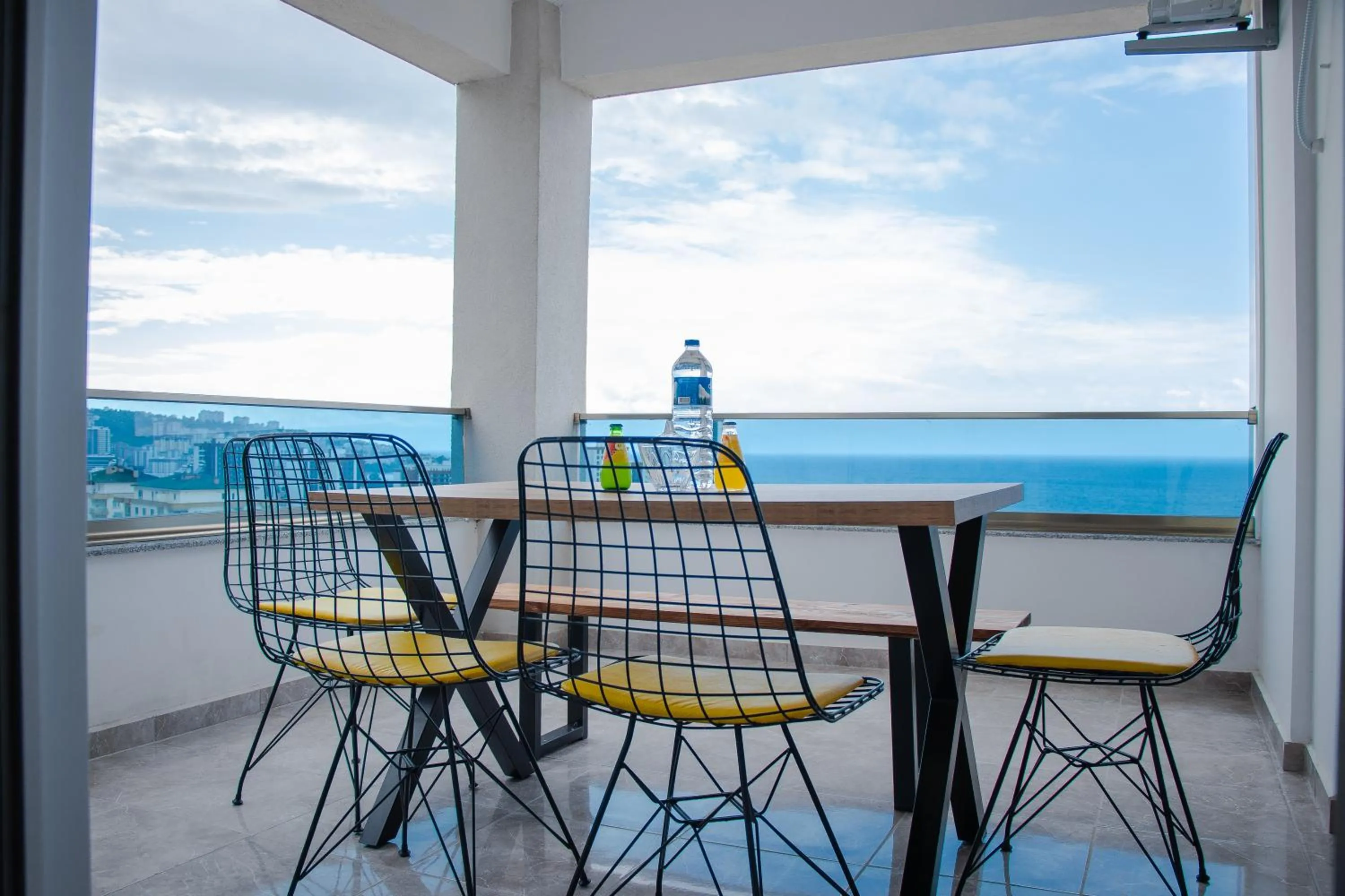 ELEGANT BLUE SUİTES