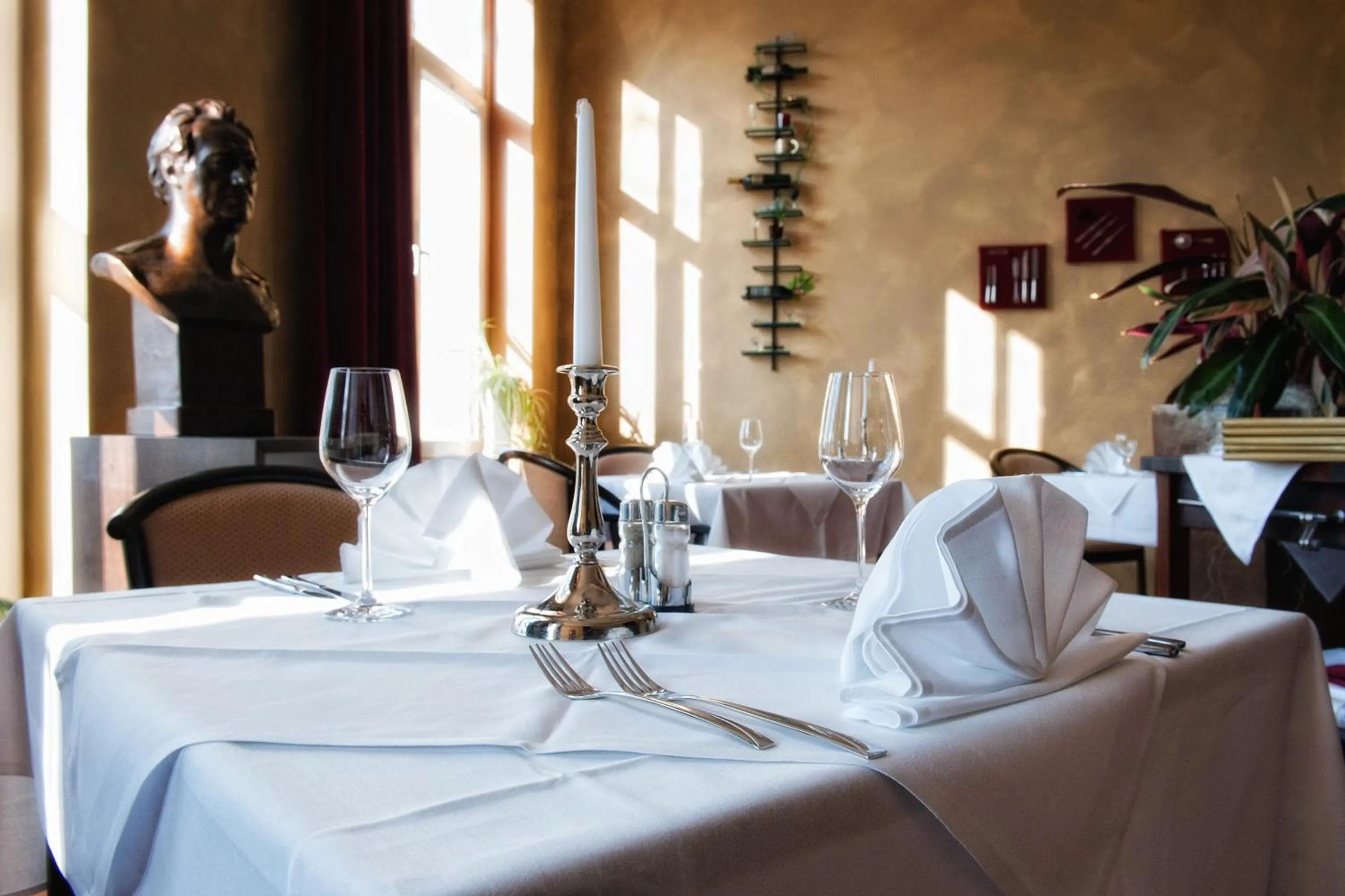 Restaurant/places to eat in Kulturhotel Kaiserhof