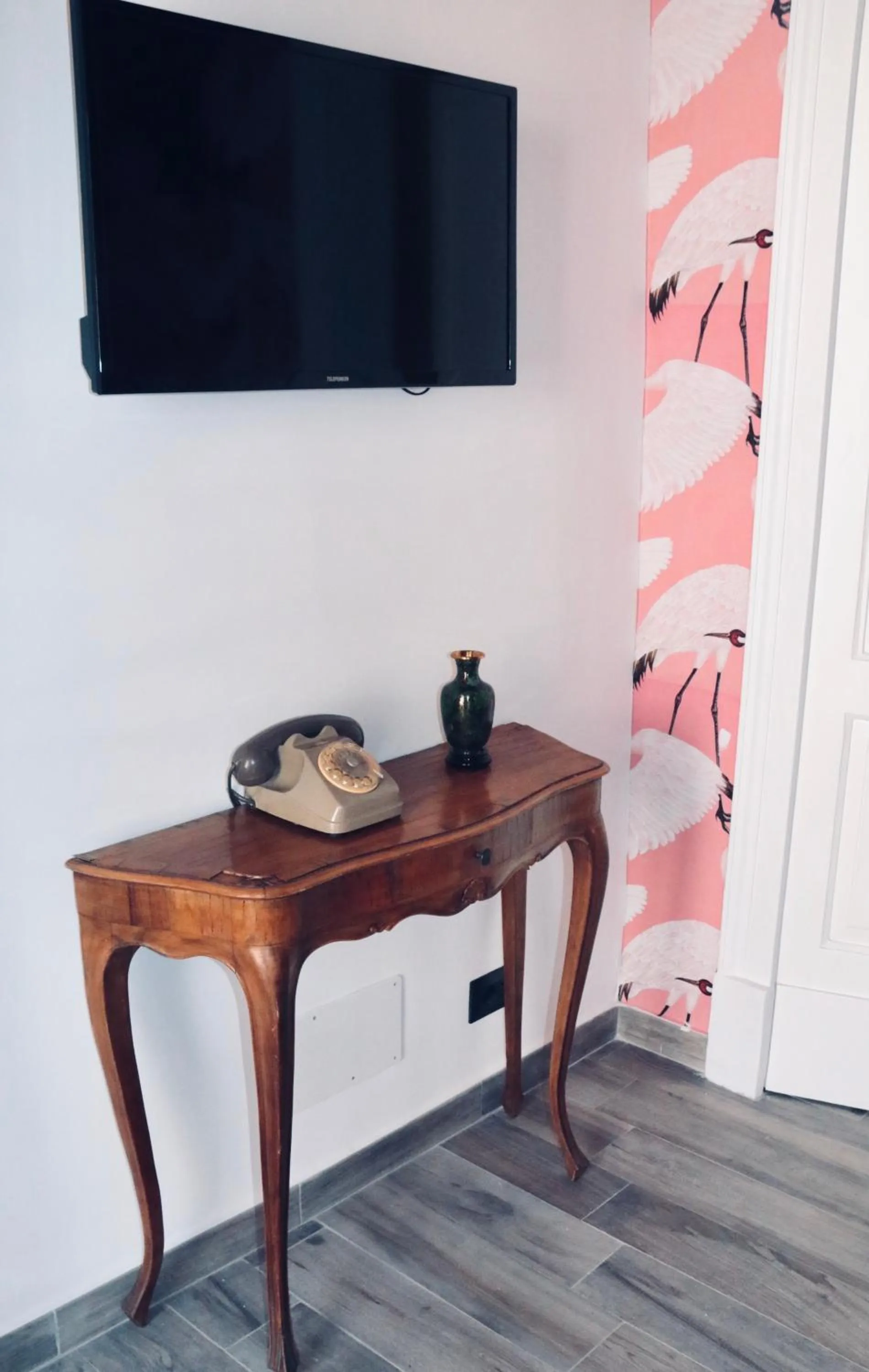 Decorative detail in Le Stanze dello Scirocco