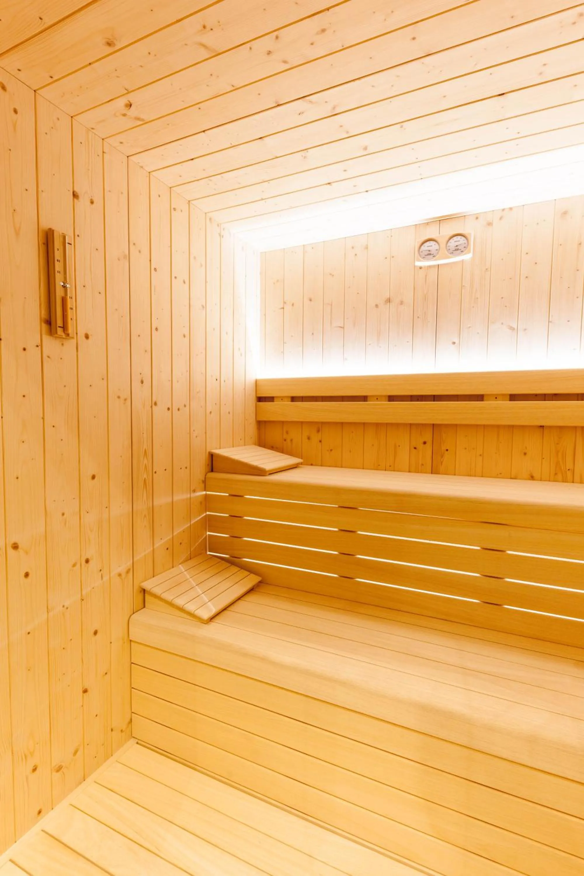 Property building in Teseo Rooms & Relax