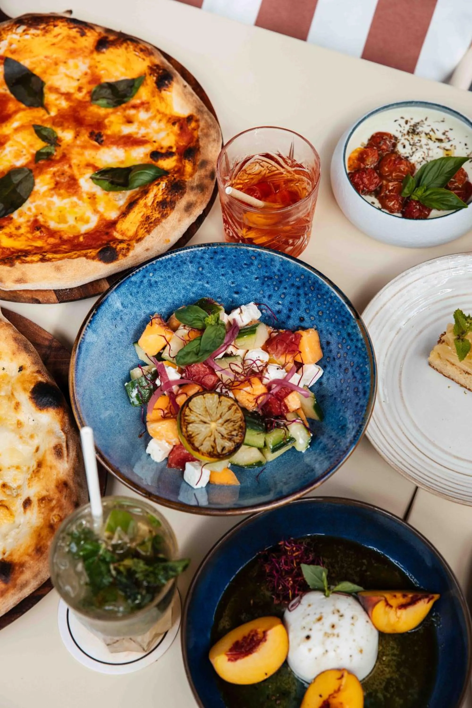 Restaurant/places to eat in ibis Styles Bordeaux Lac Bruges