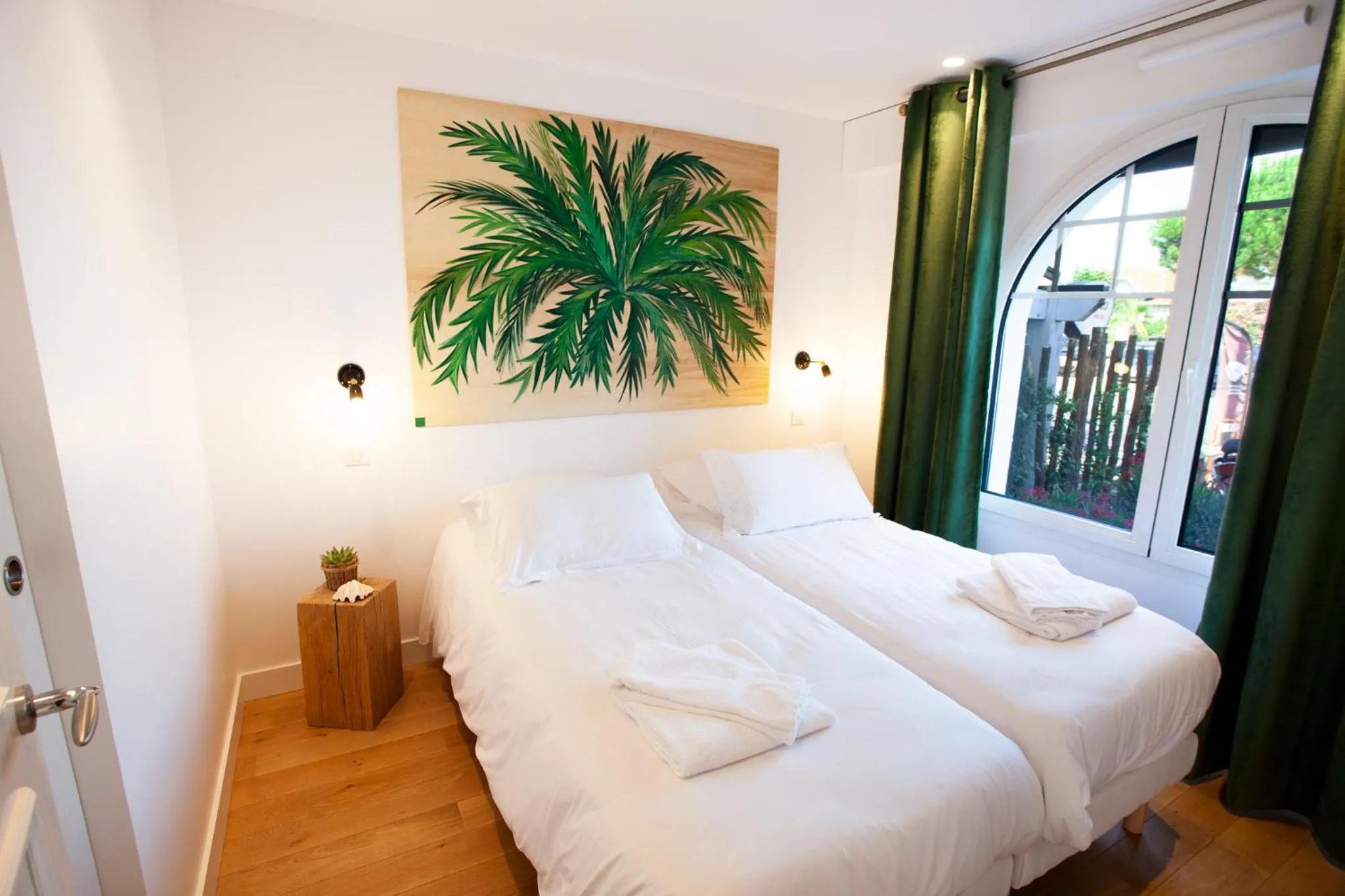 Bedroom, Bed in Villa Aitama