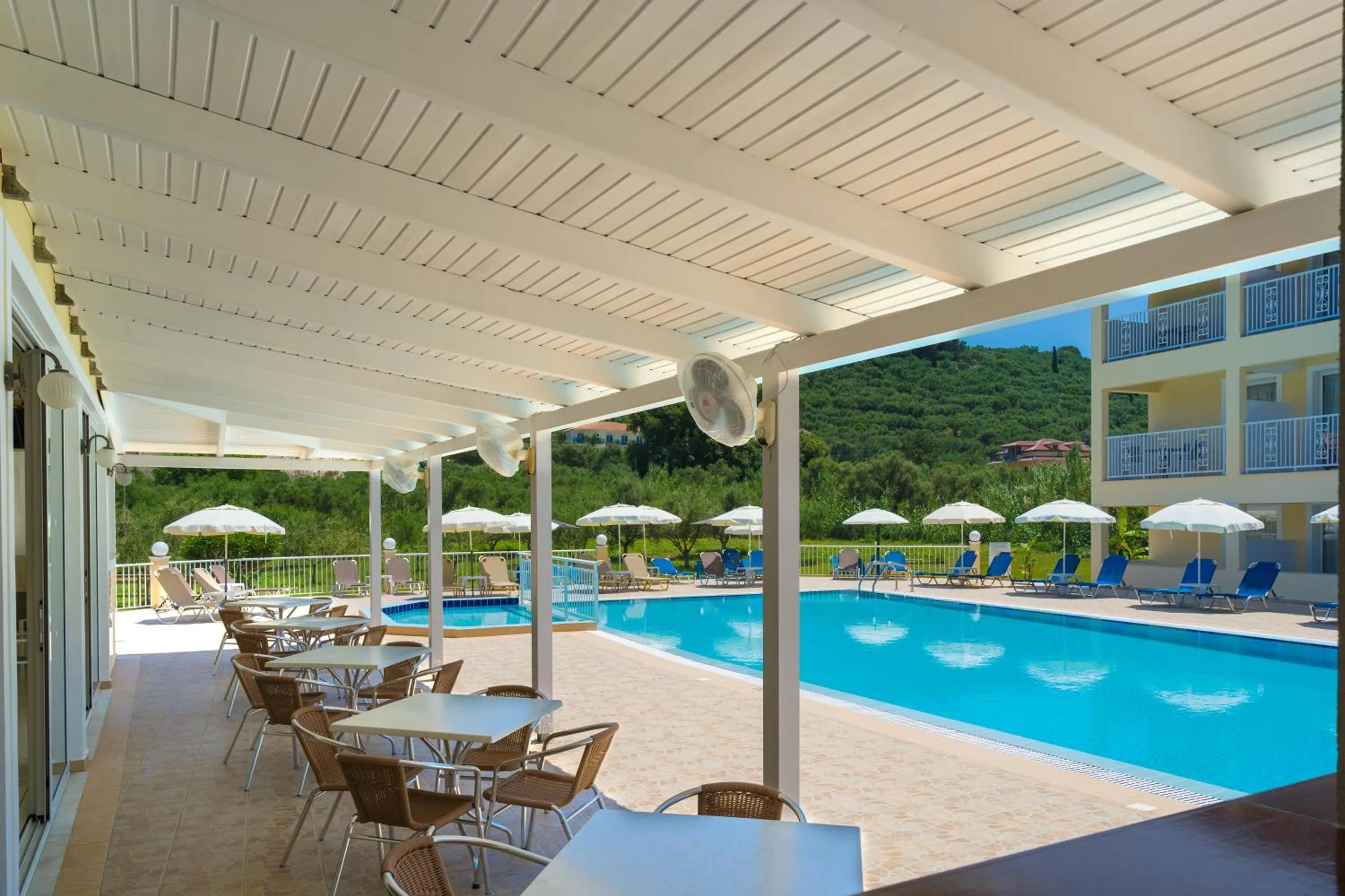 Patio in Manousis ApartHotel