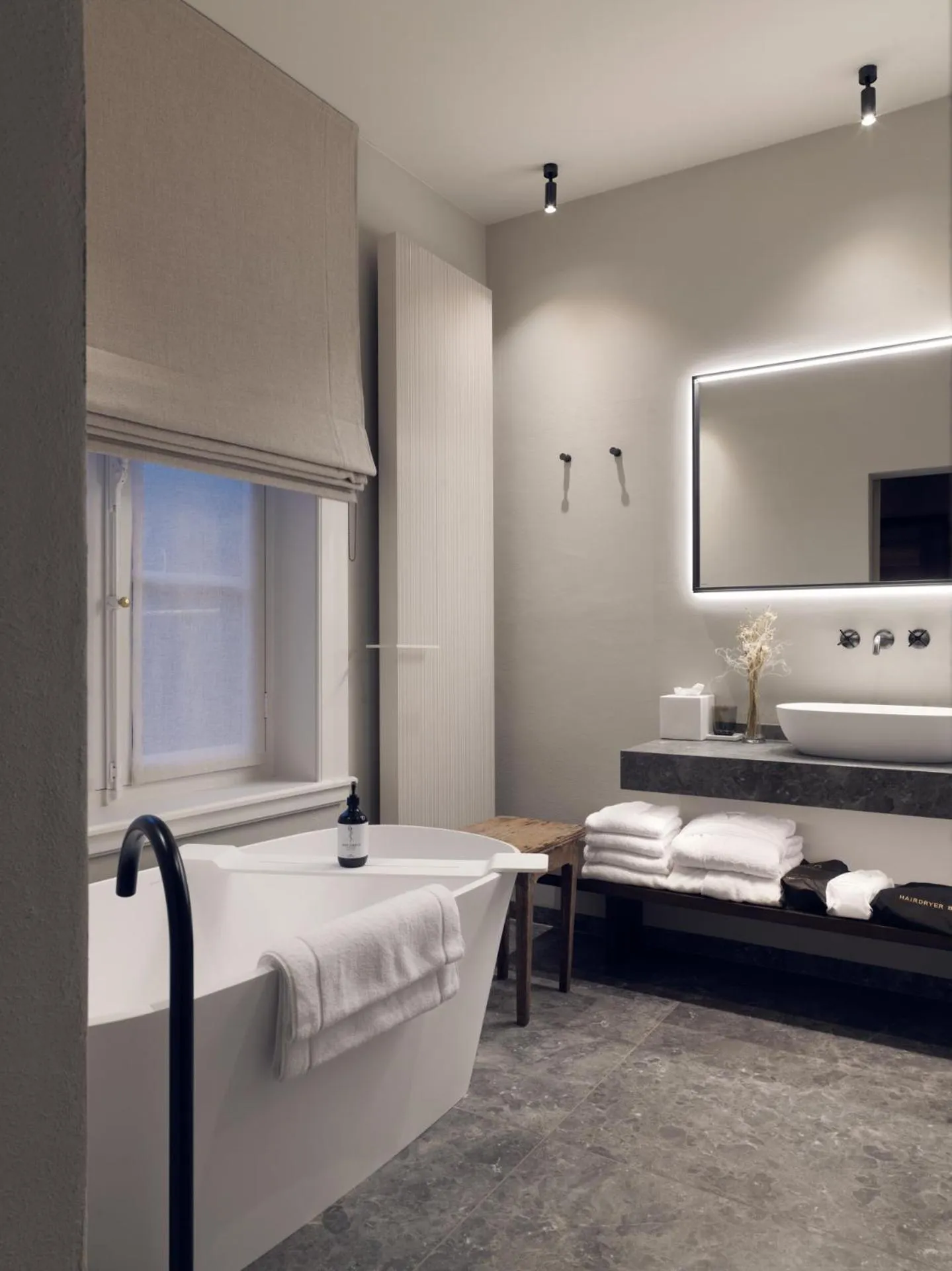 Bathroom, Bed in Botanic Sanctuary Antwerp - The Leading Hotels of the World