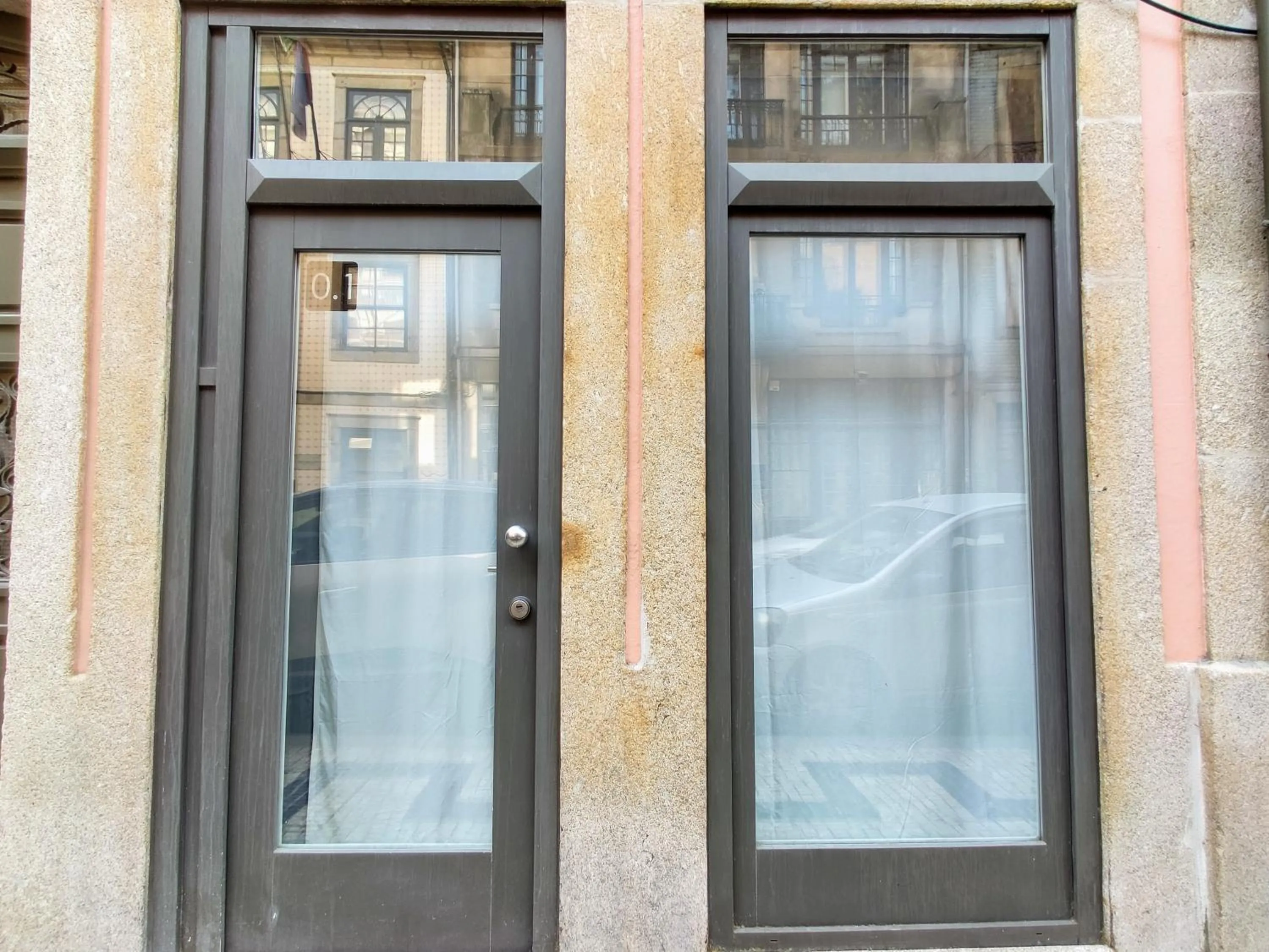 Facade/entrance in Bombarda Cinema Apartments