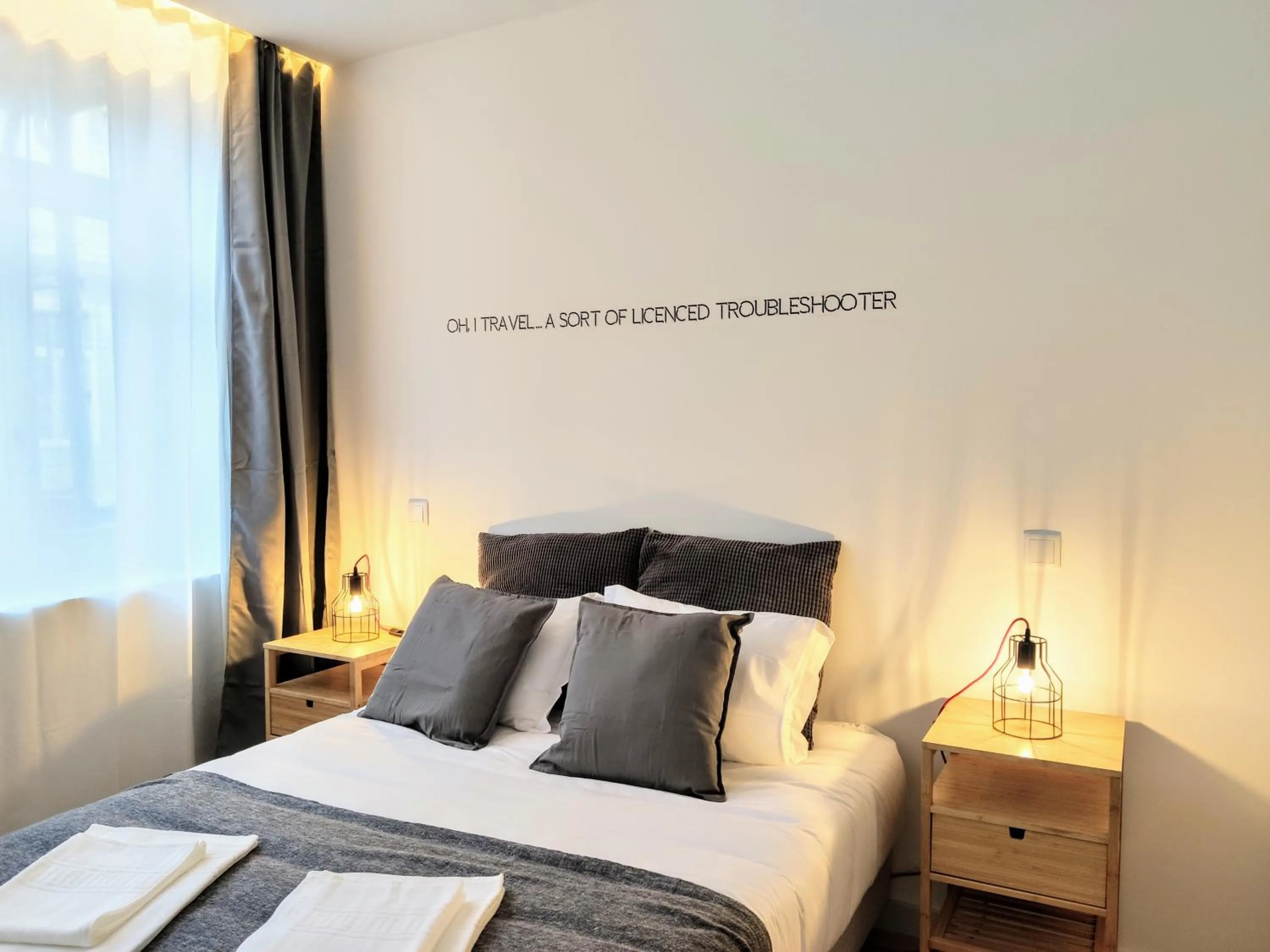 Bedroom in Bombarda Cinema Apartments