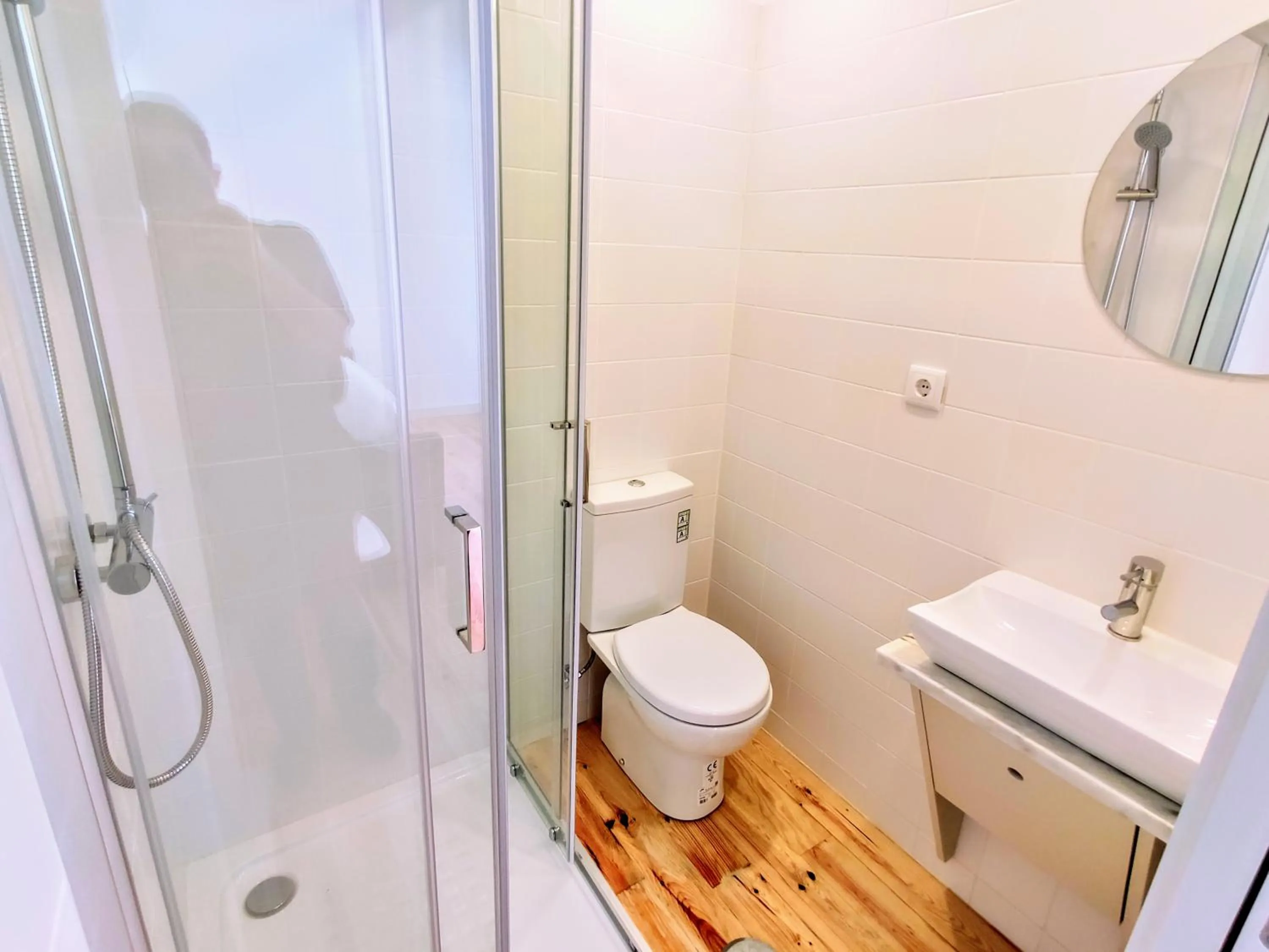 Bathroom in Bombarda Cinema Apartments