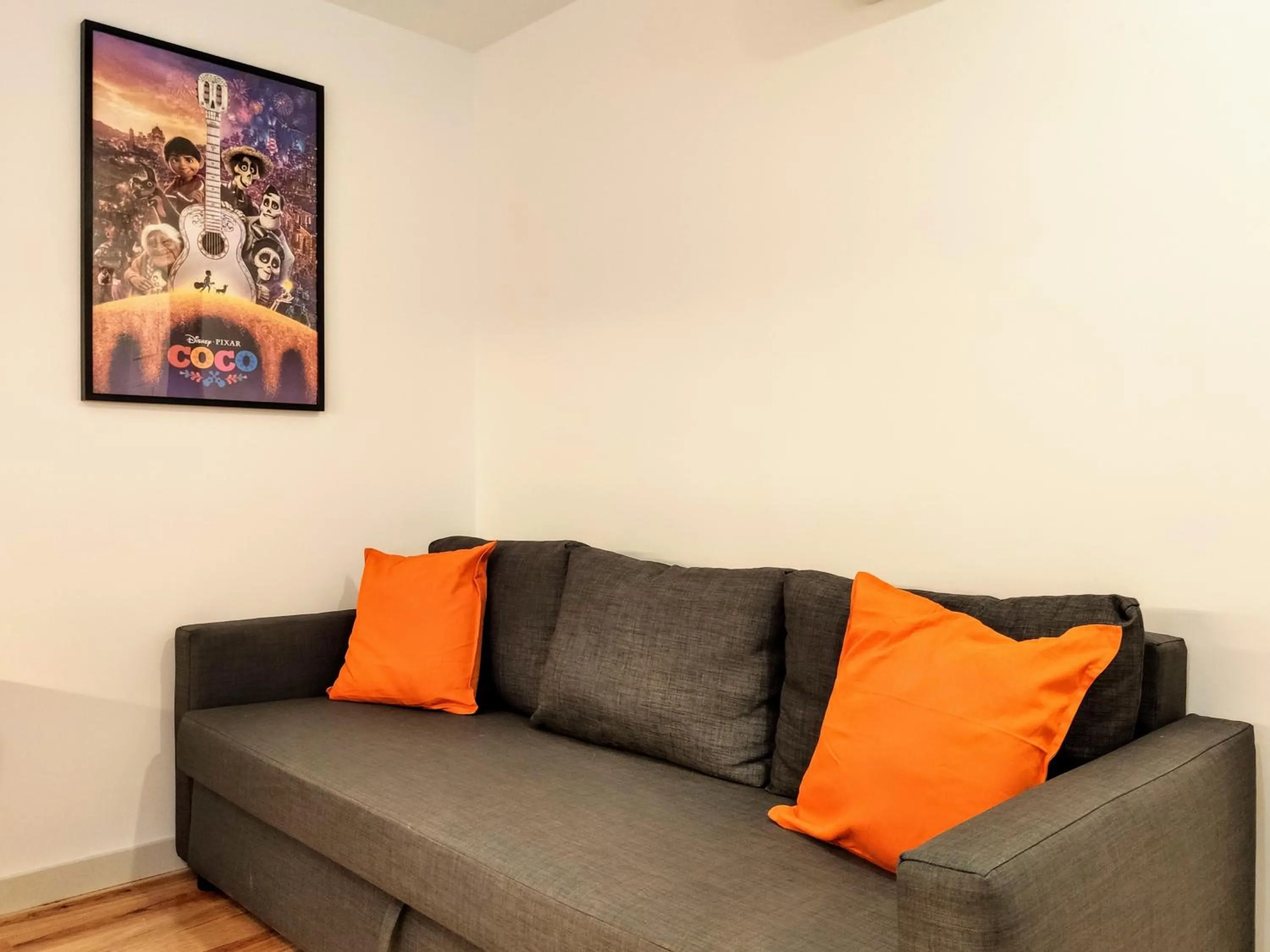 Living room in Bombarda Cinema Apartments