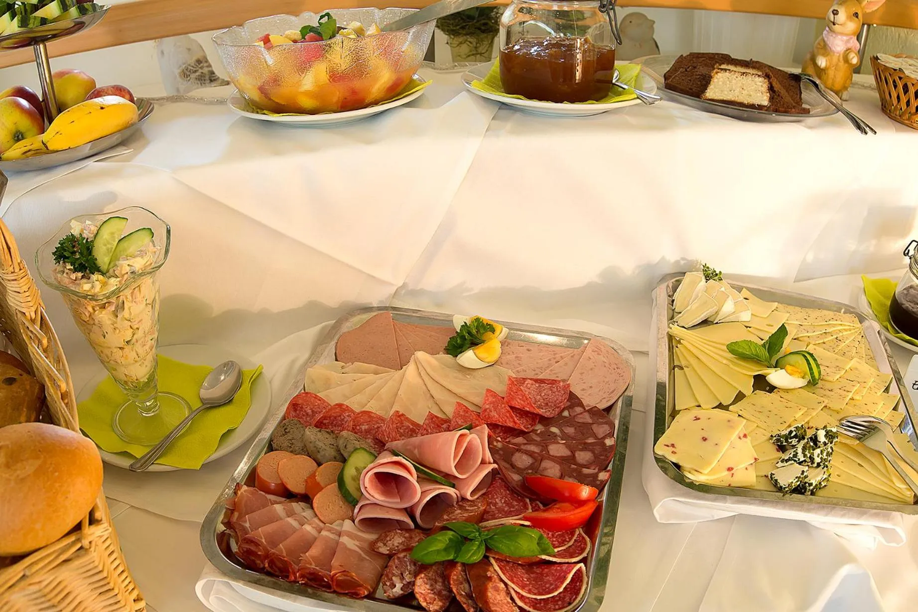 Food in Apart Hotel Gera