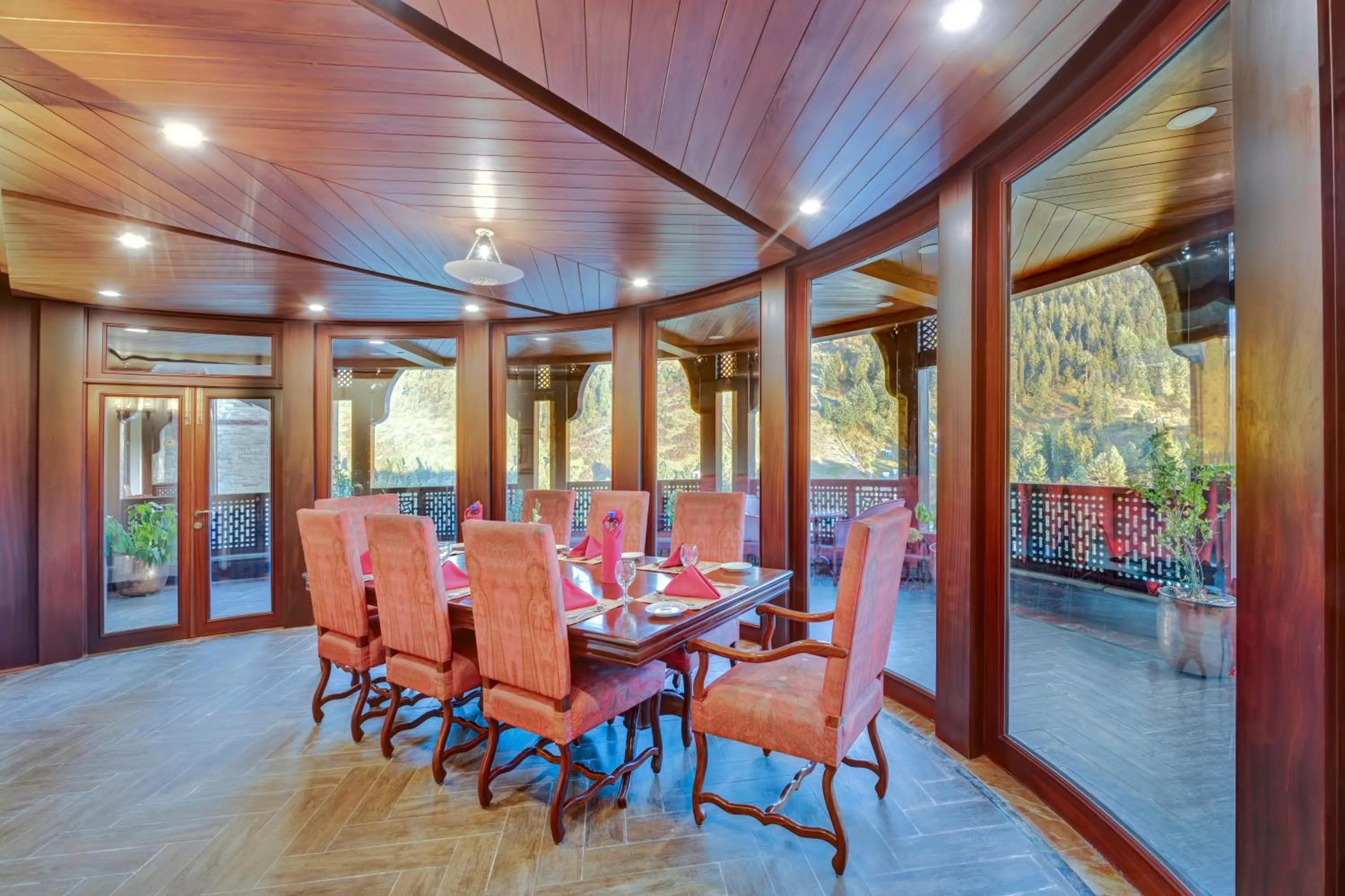 Dining area in Pearl Continental Hotel Malam Jabba