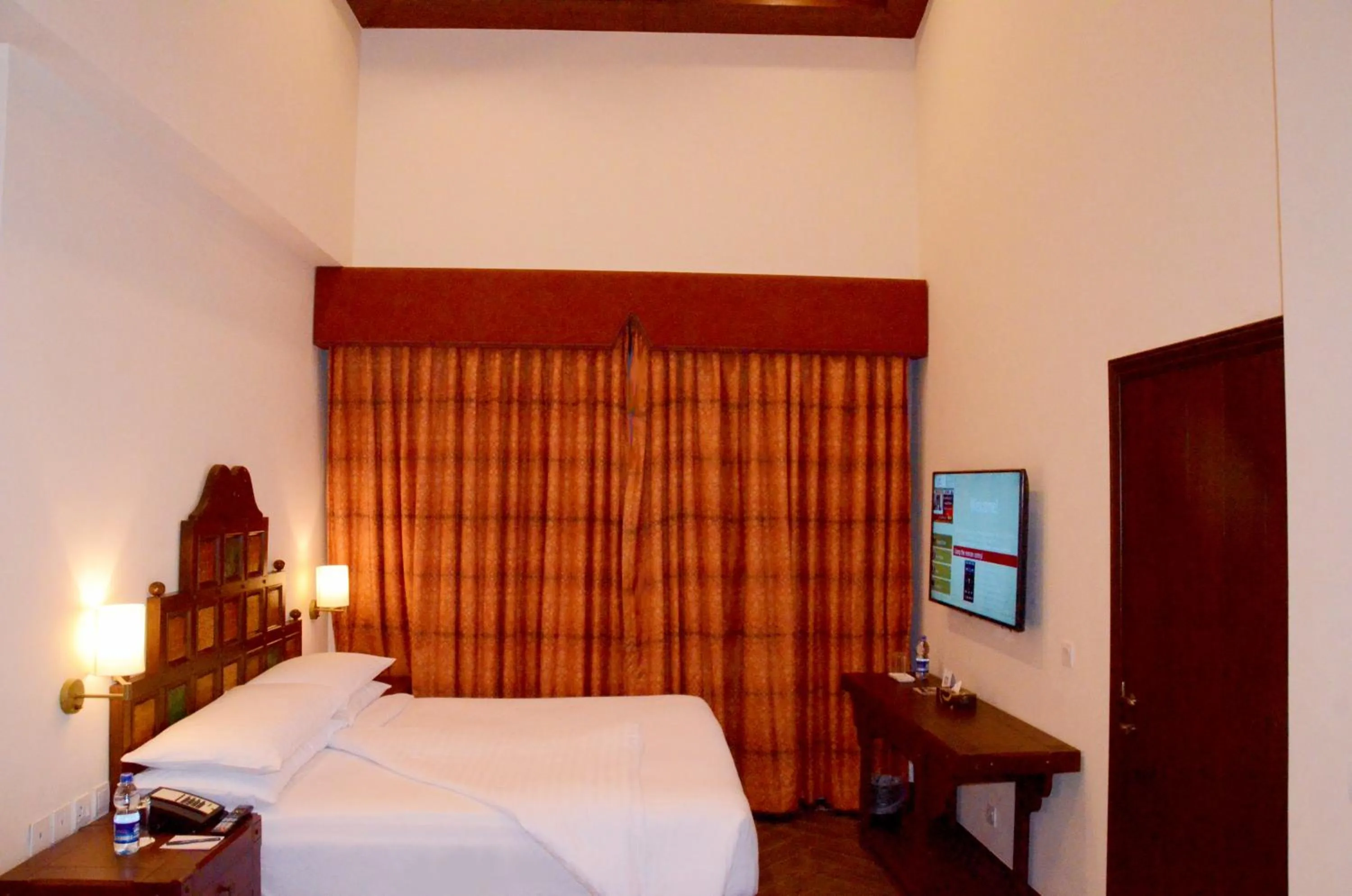 Bedroom, Bed in Pearl Continental Hotel Malam Jabba