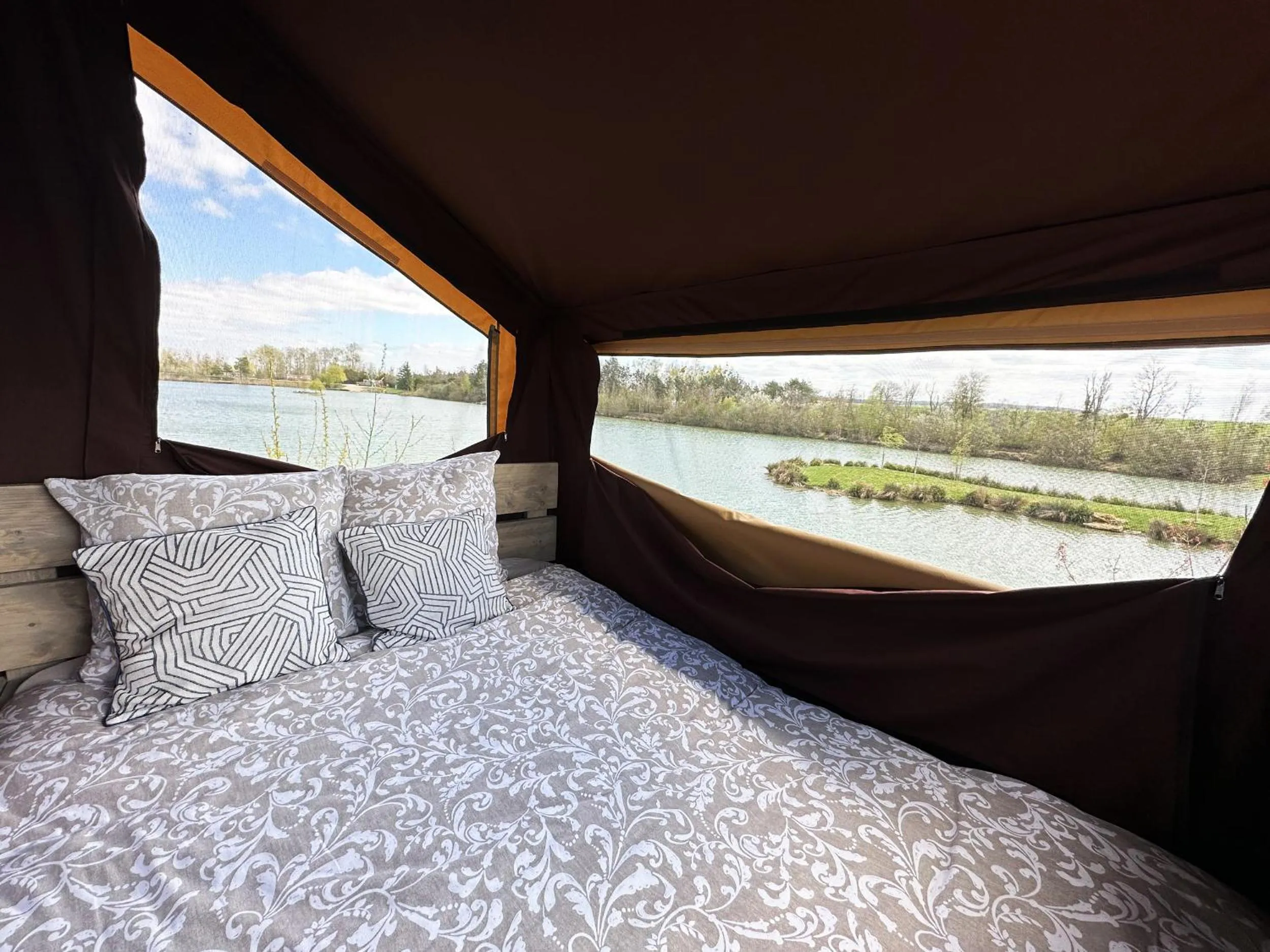 Bed in Les Etangs de la Bassée