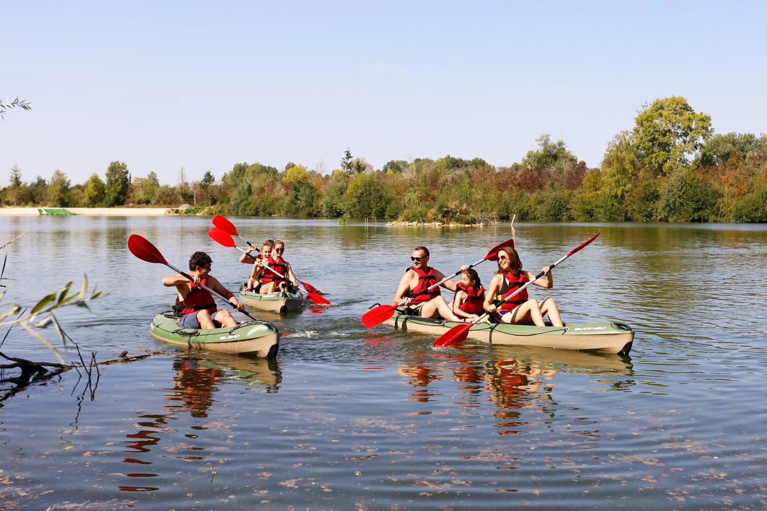 Canoeing in Les Etangs de la Bassée