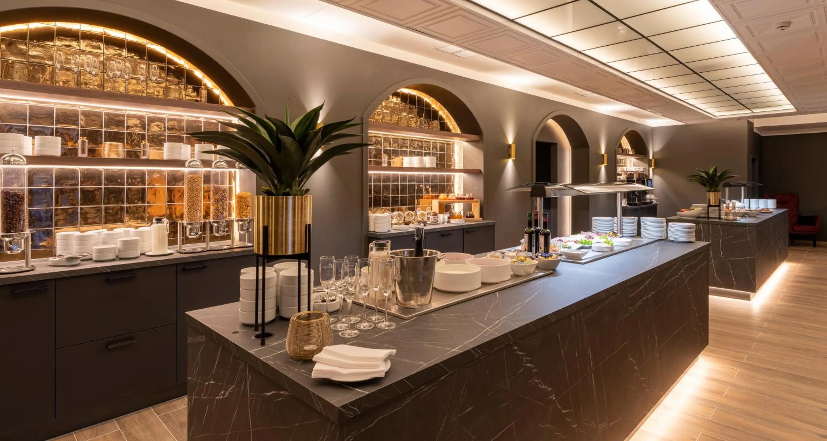 Buffet breakfast in PLAZA Premium Columbus Bremen