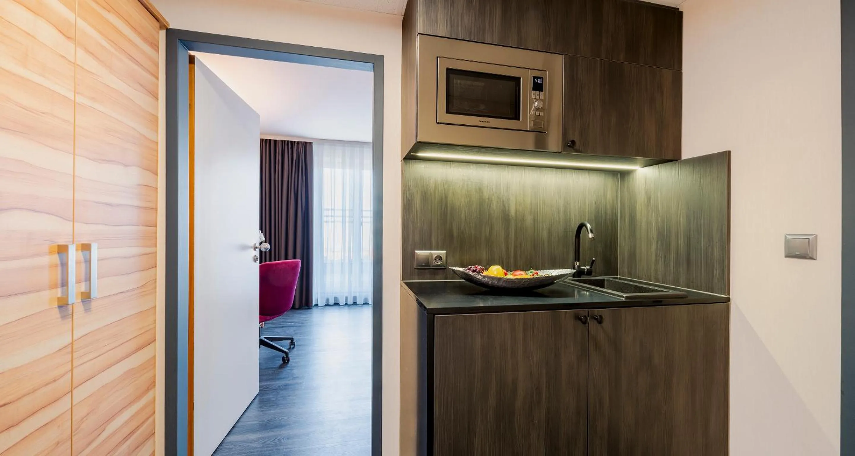 Kitchen or kitchenette in PLAZA Premium Columbus Bremen