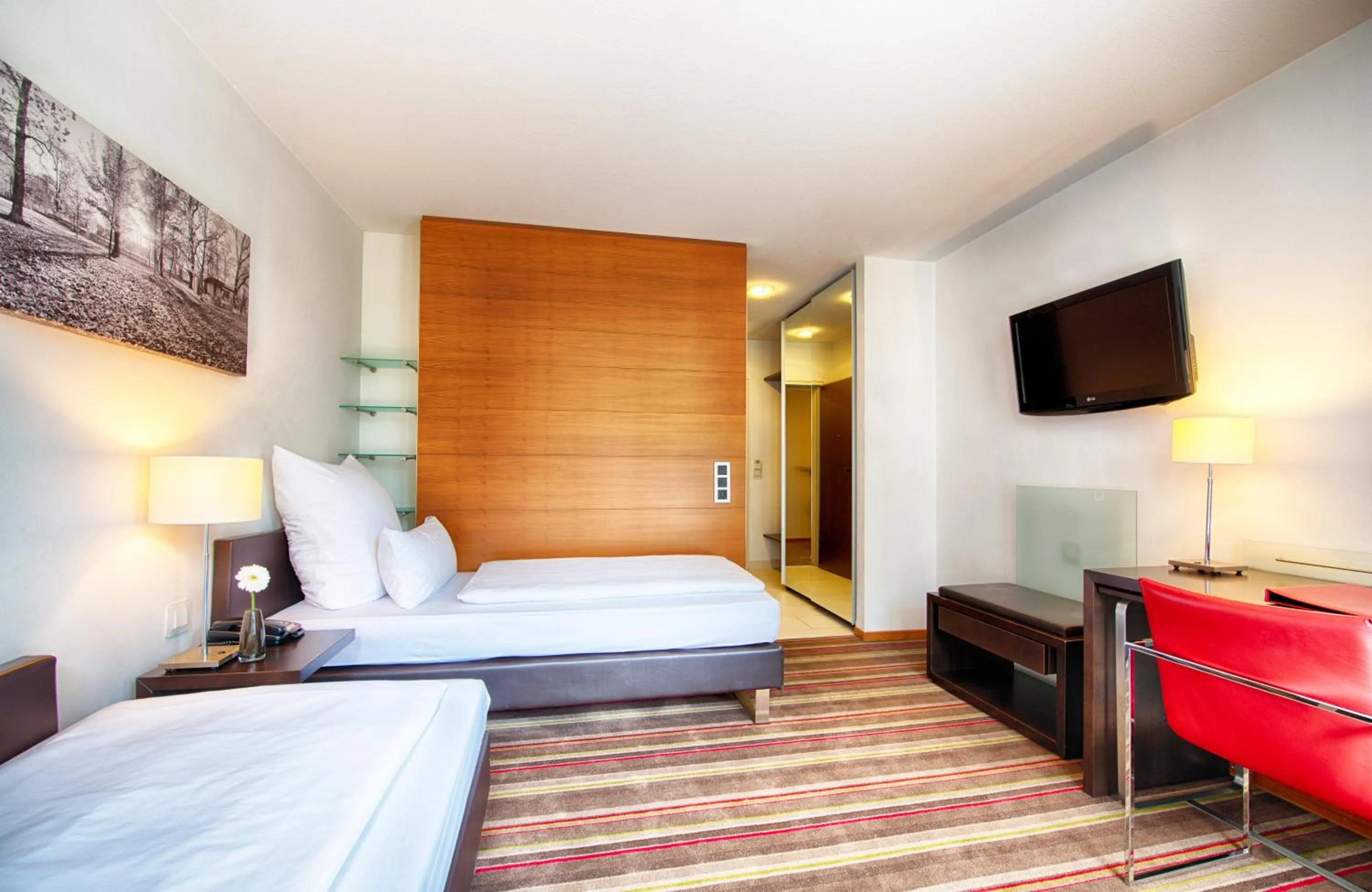 Bedroom, Bed in Leonardo Hotel München City West