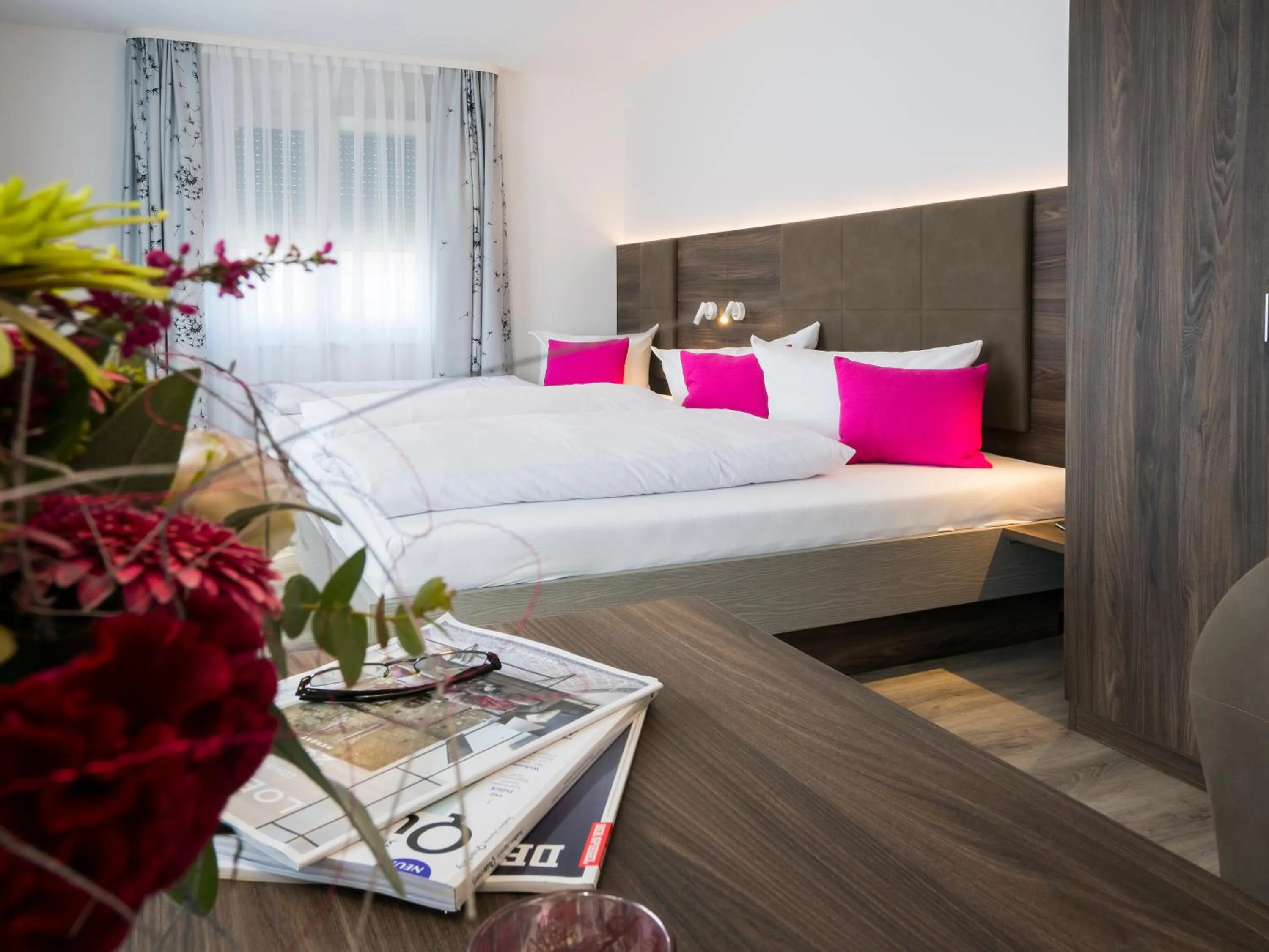 Bedroom, Bed in Hotel Löwen Garni - B&B