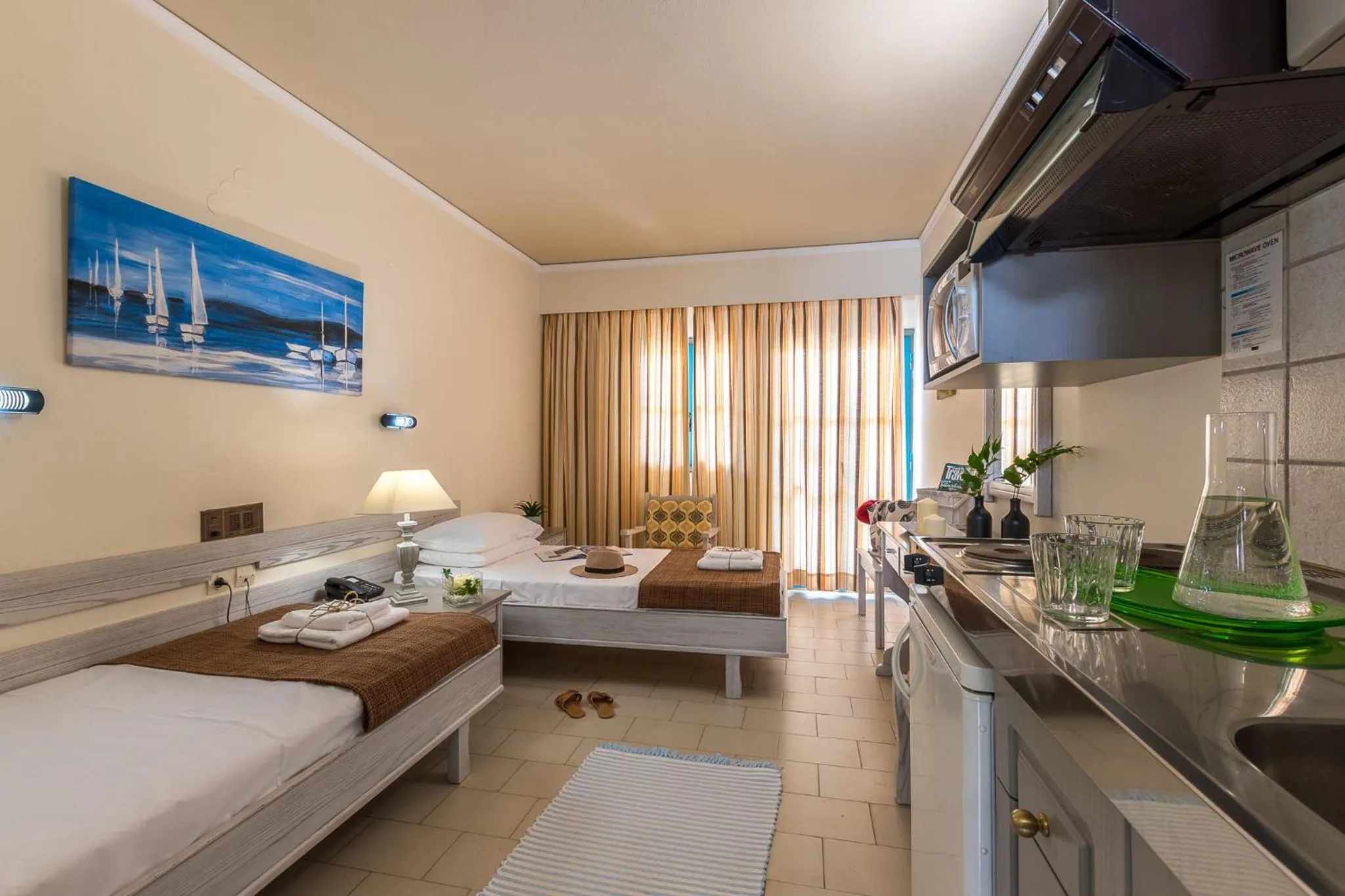 Photo of the whole room, Bed in Dedalos Hotel