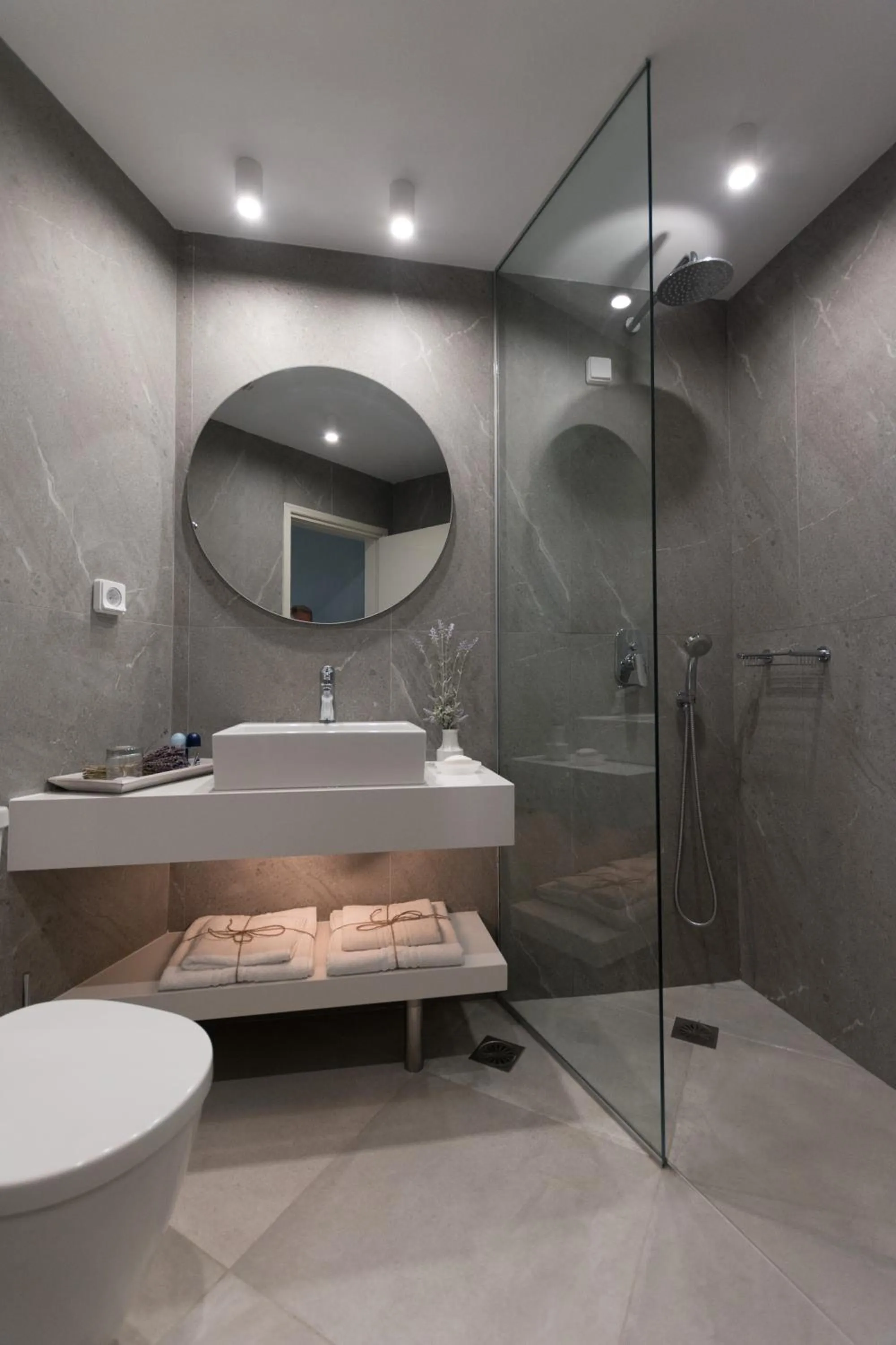 Bathroom in Dedalos Hotel