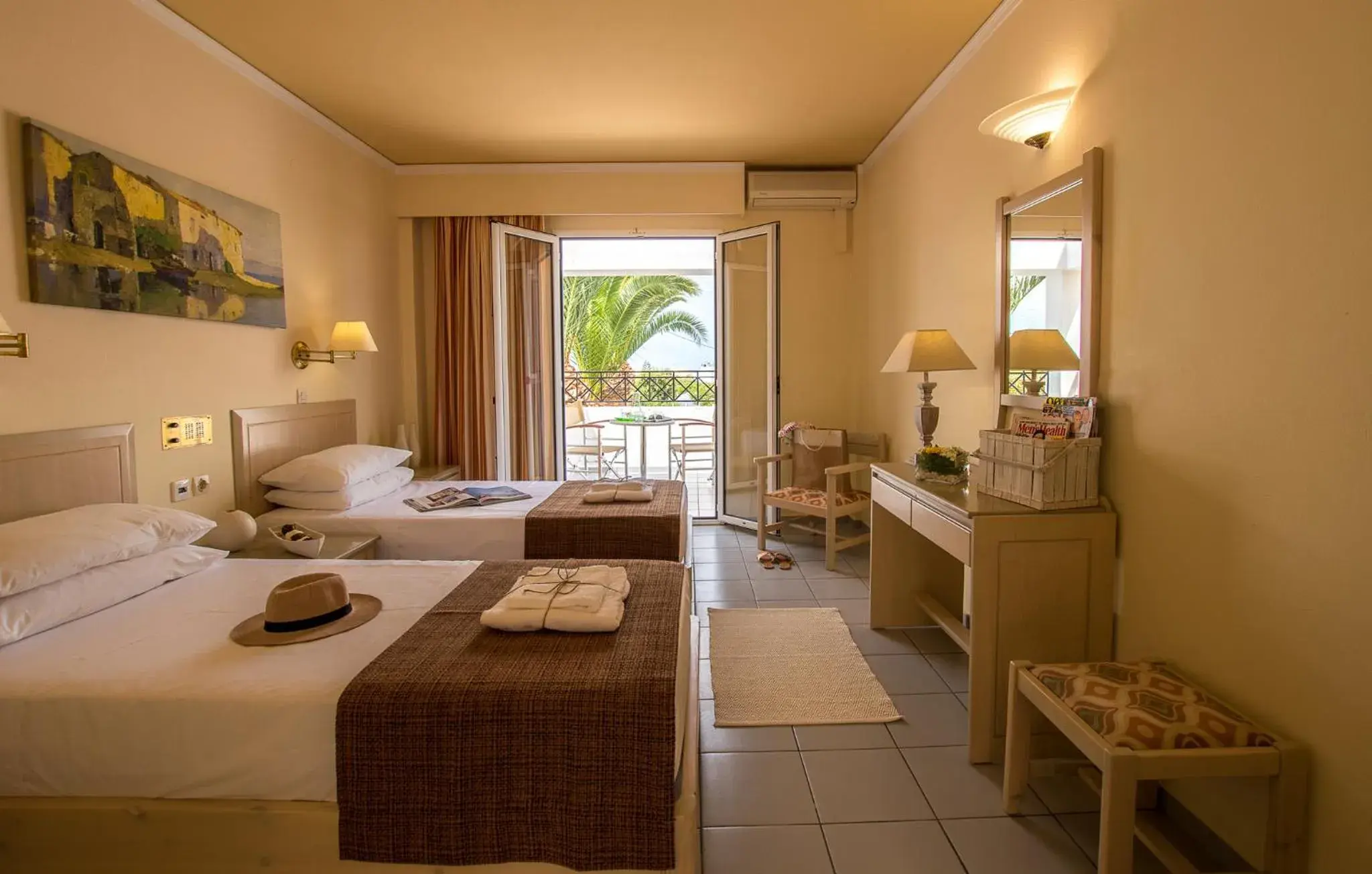 Standard Twin Room with Garden View in Dedalos Hotel Standard Twin Room with Garden View in Dedalos Hotel