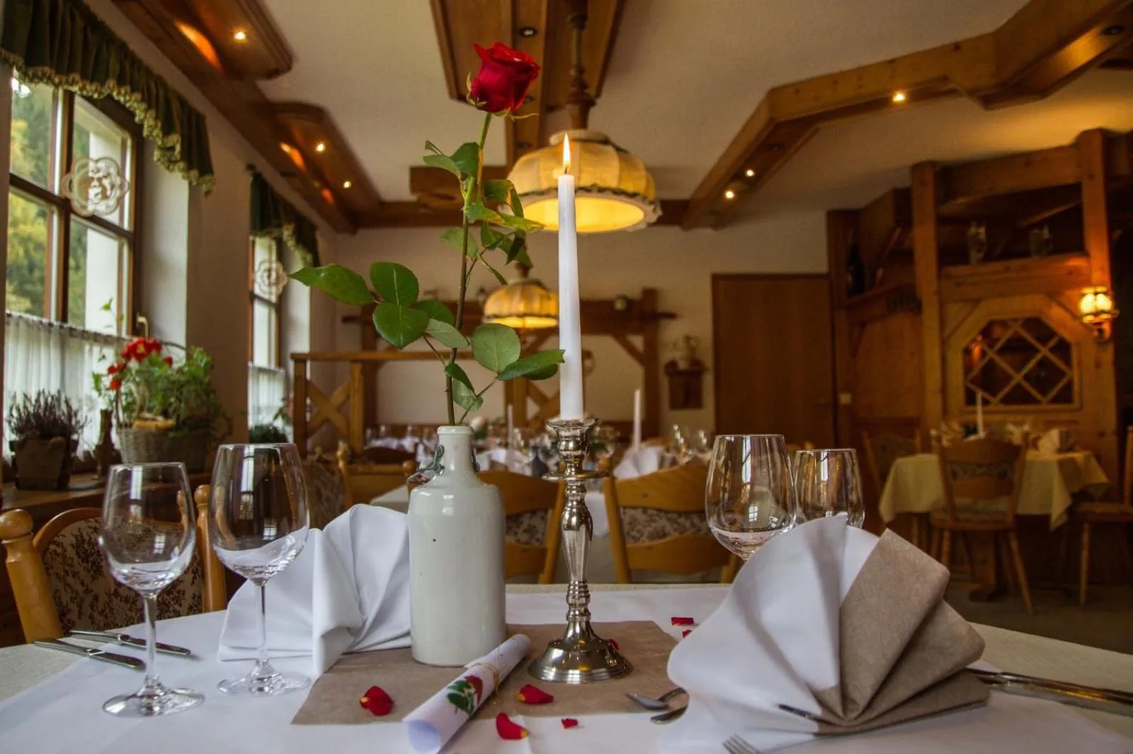 Restaurant/places to eat in Hotel Schwarzbeerschänke Pobershau