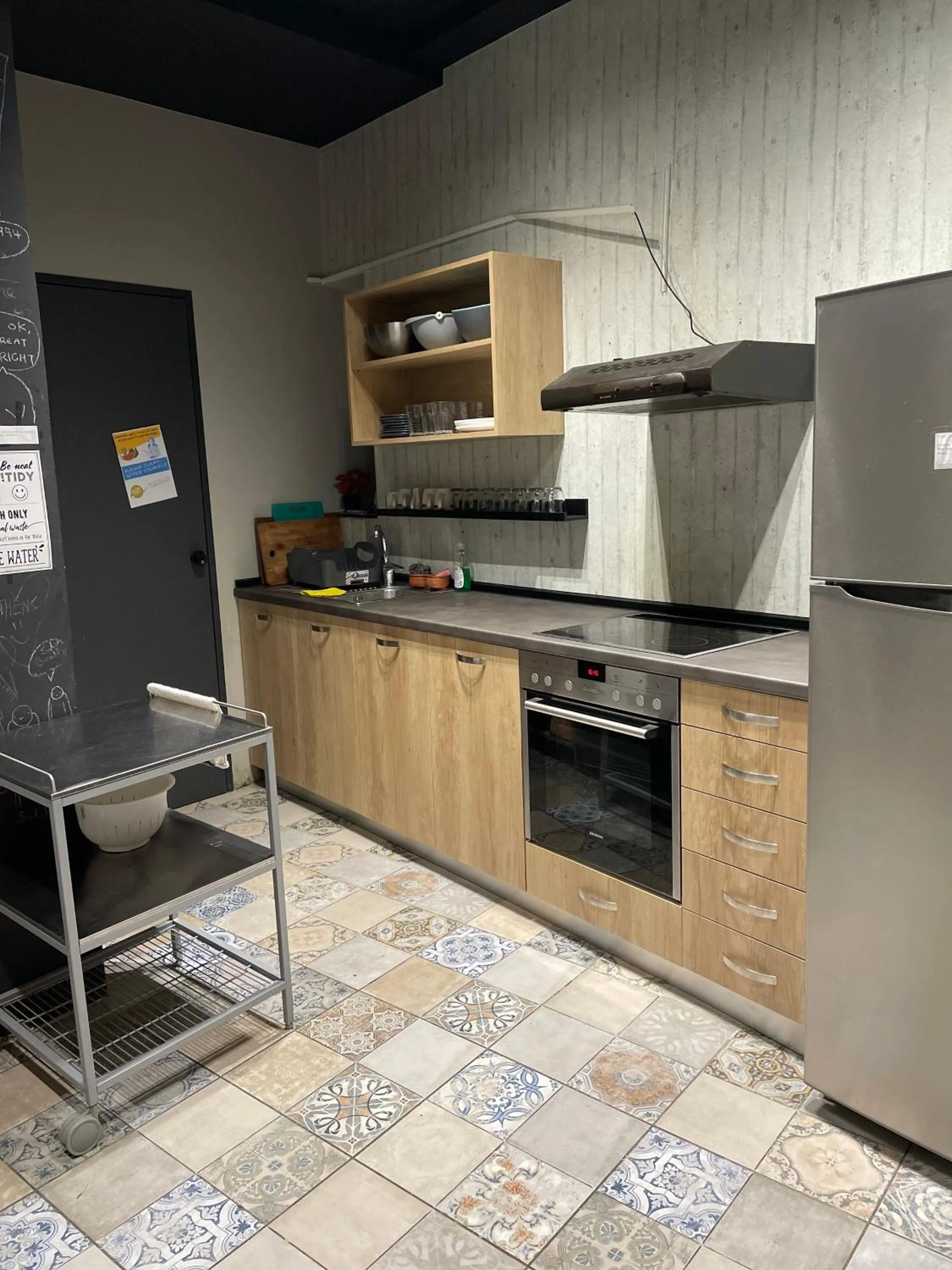 Kitchen or kitchenette in Iconic Athens Hostel