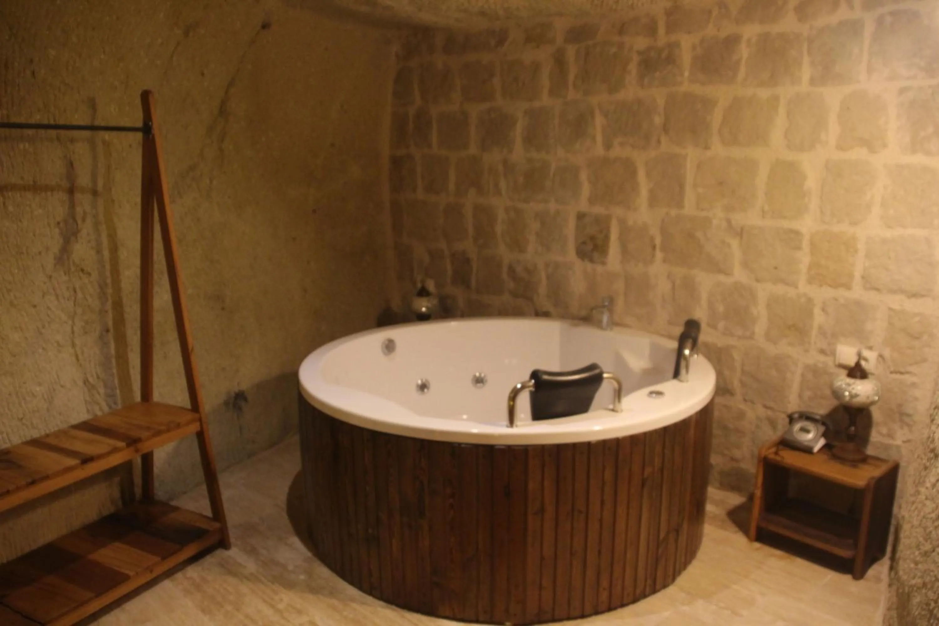 Massage in Vigneron Cave Hotel