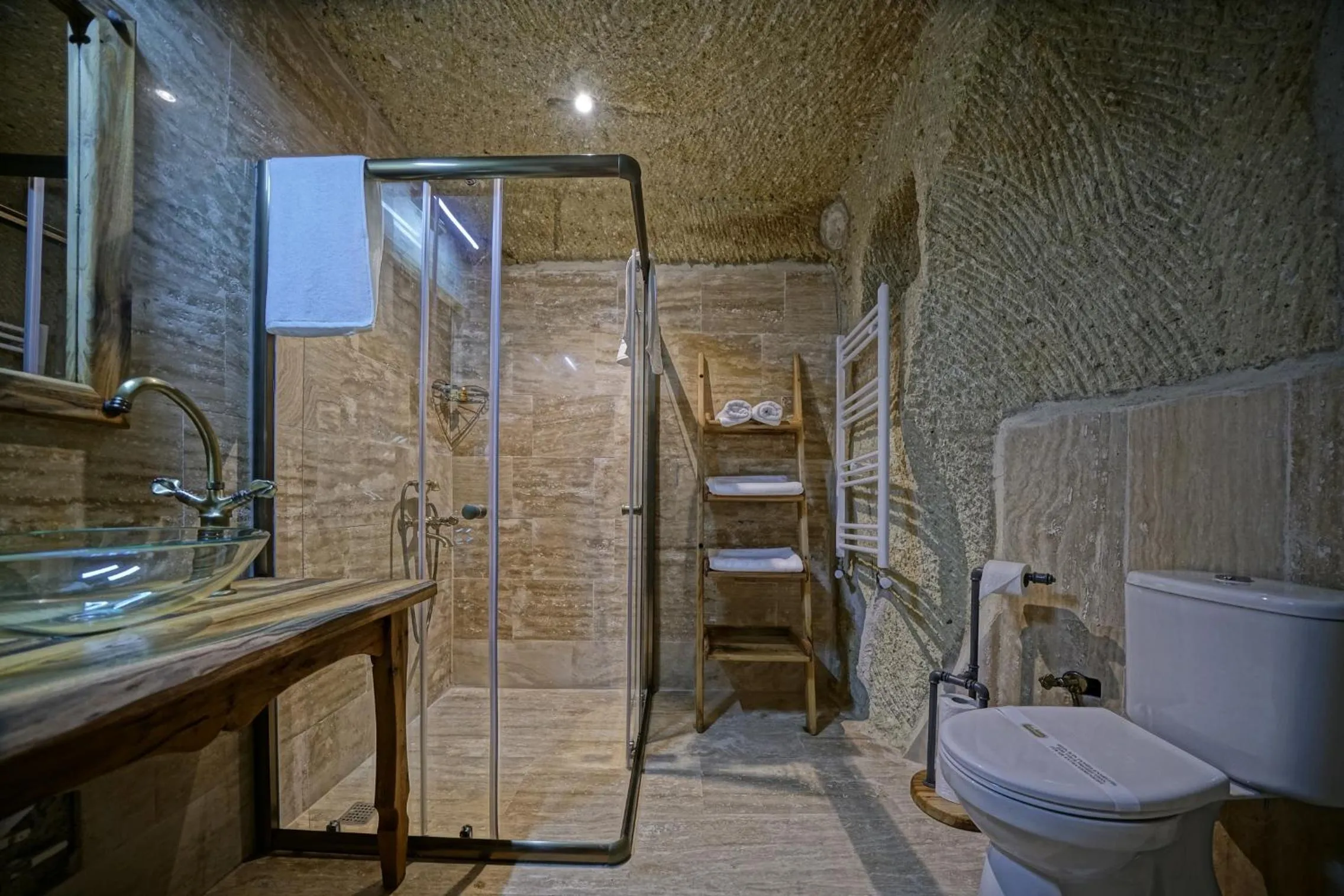 Bathroom in Vigneron Cave Hotel