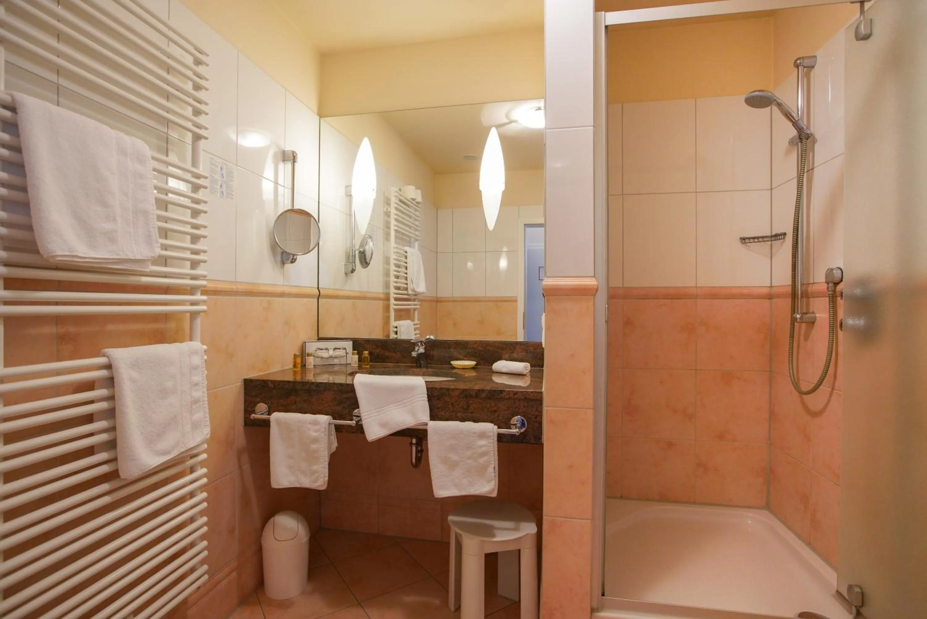 Bathroom in Strandhotel VierJahresZeiten