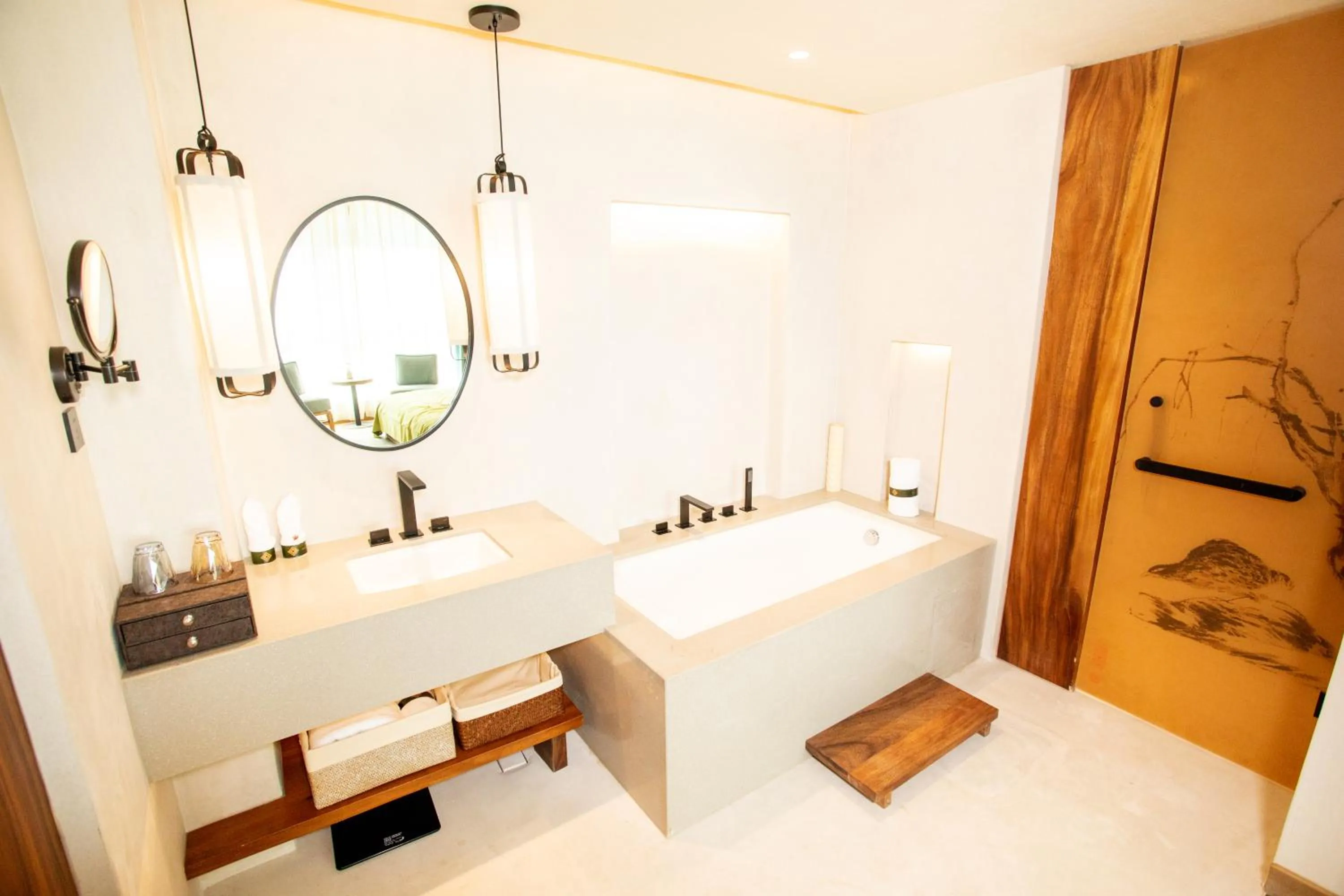 Bathroom, Bed in Jinling Onejoy Hotel
