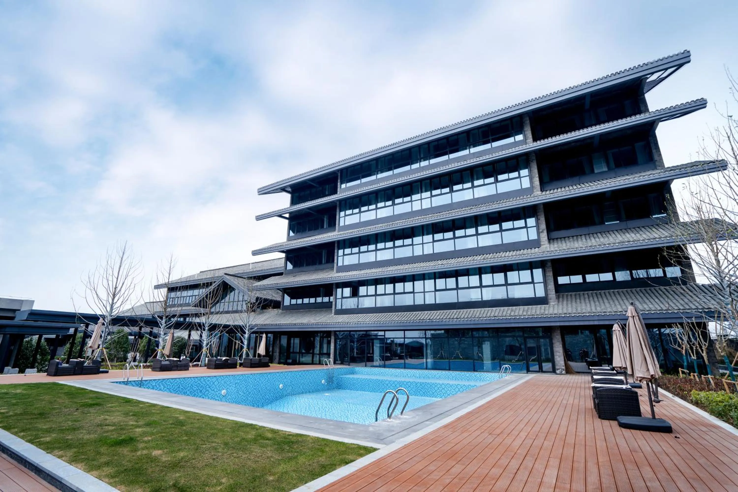 Swimming pool in Jinling Onejoy Hotel