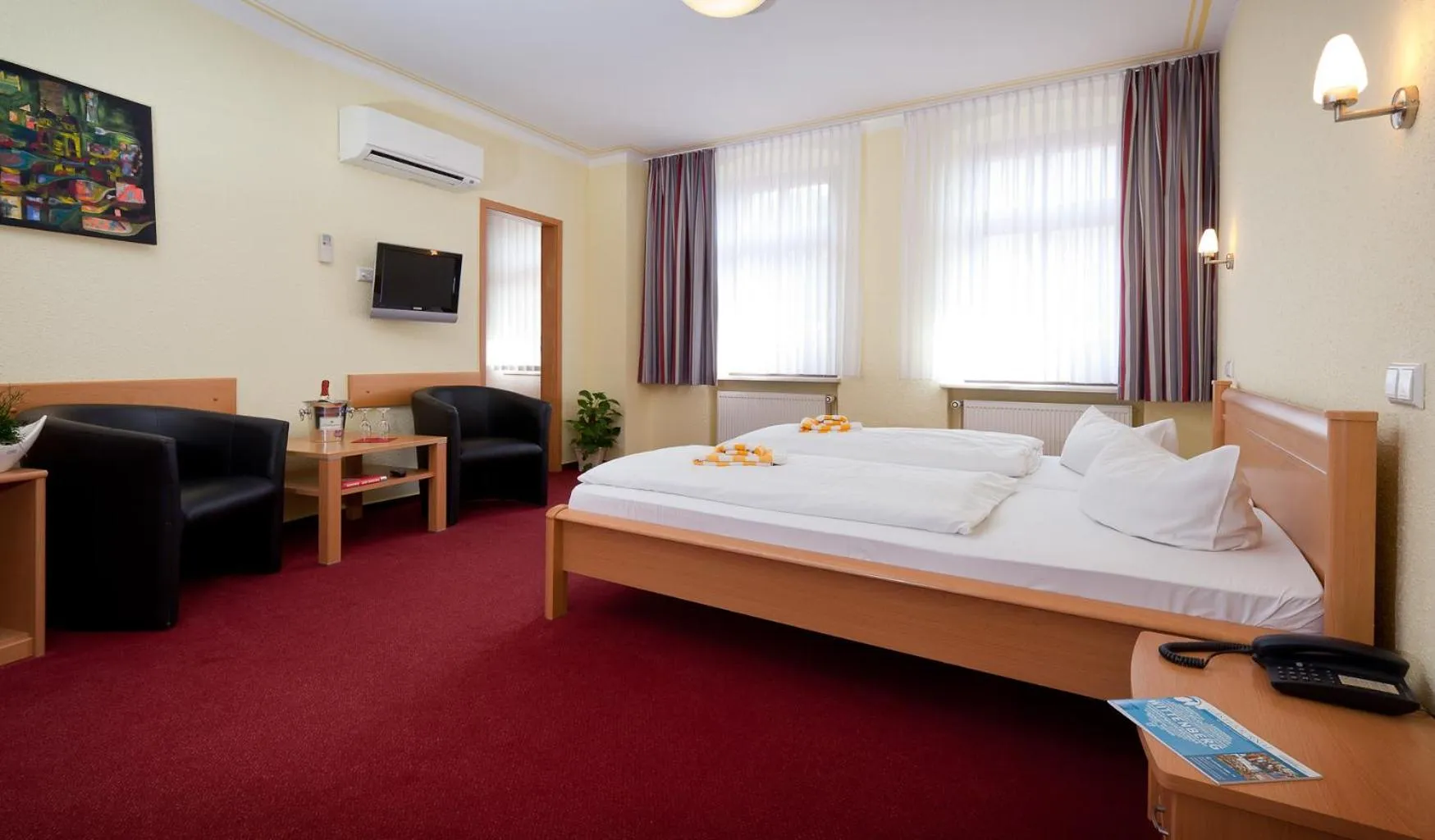 Bed in Hotel-Pension Am Schwanenteich