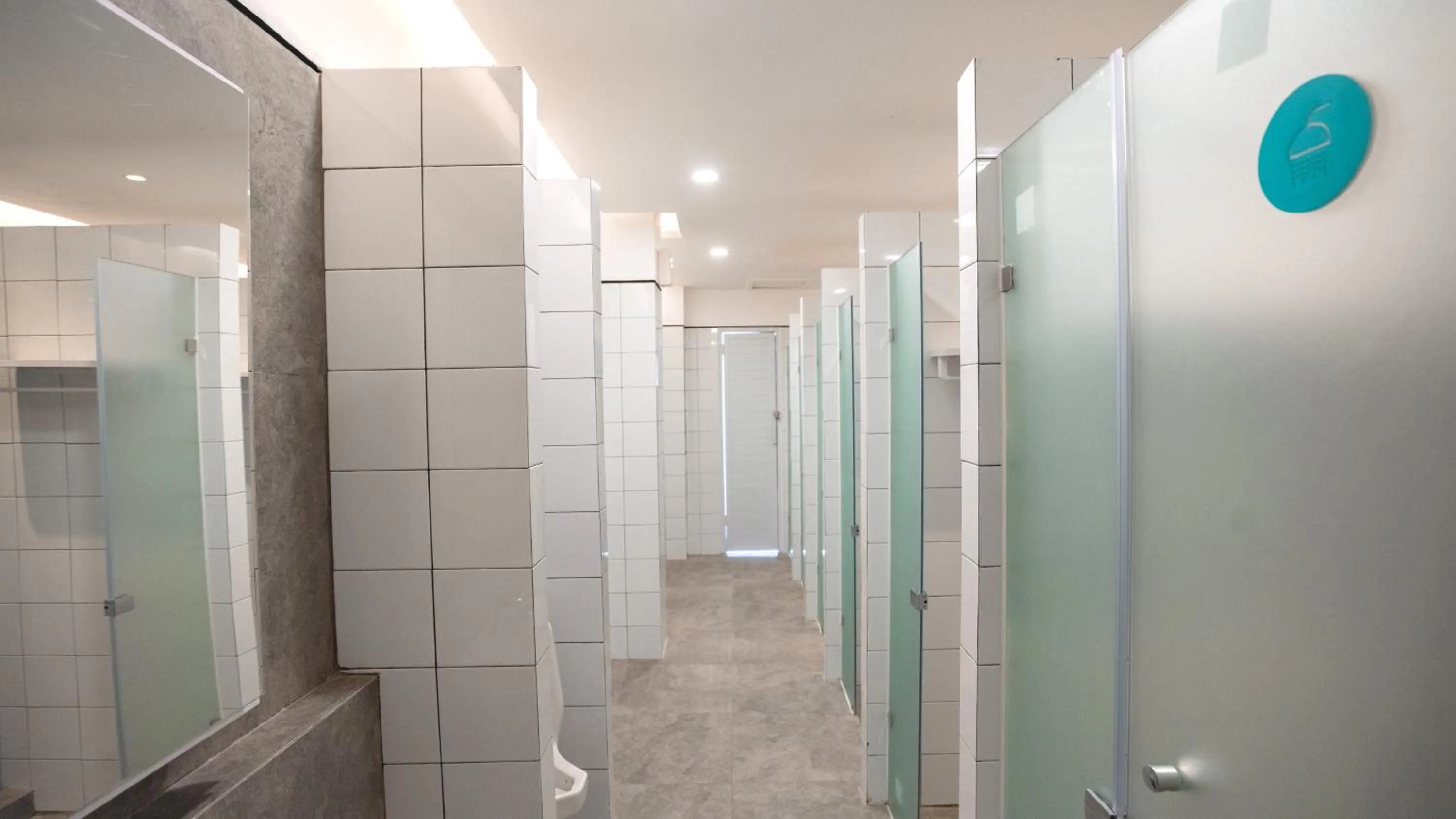 Bathroom in Bobopod Malioboro, Yogyakarta