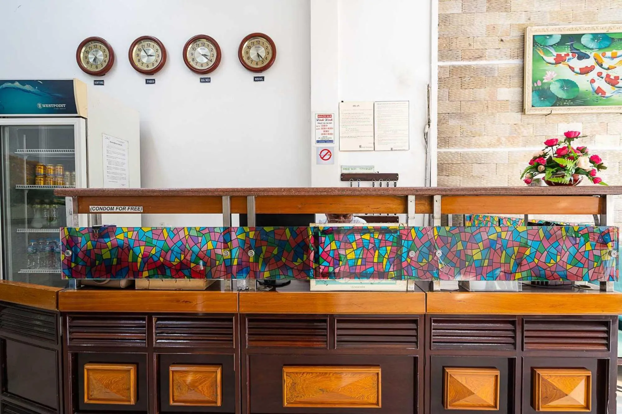 Lobby or reception in Collection O Dinh Dinh Hotel - Near Tan Son Nhat Airport