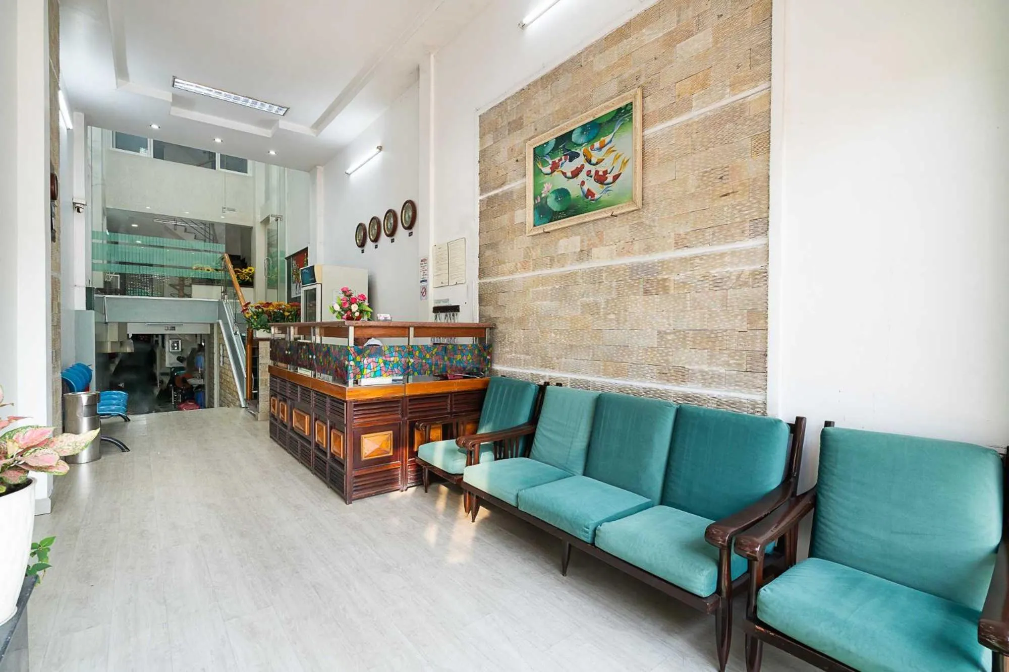 Lobby or reception in Collection O Dinh Dinh Hotel - Near Tan Son Nhat Airport