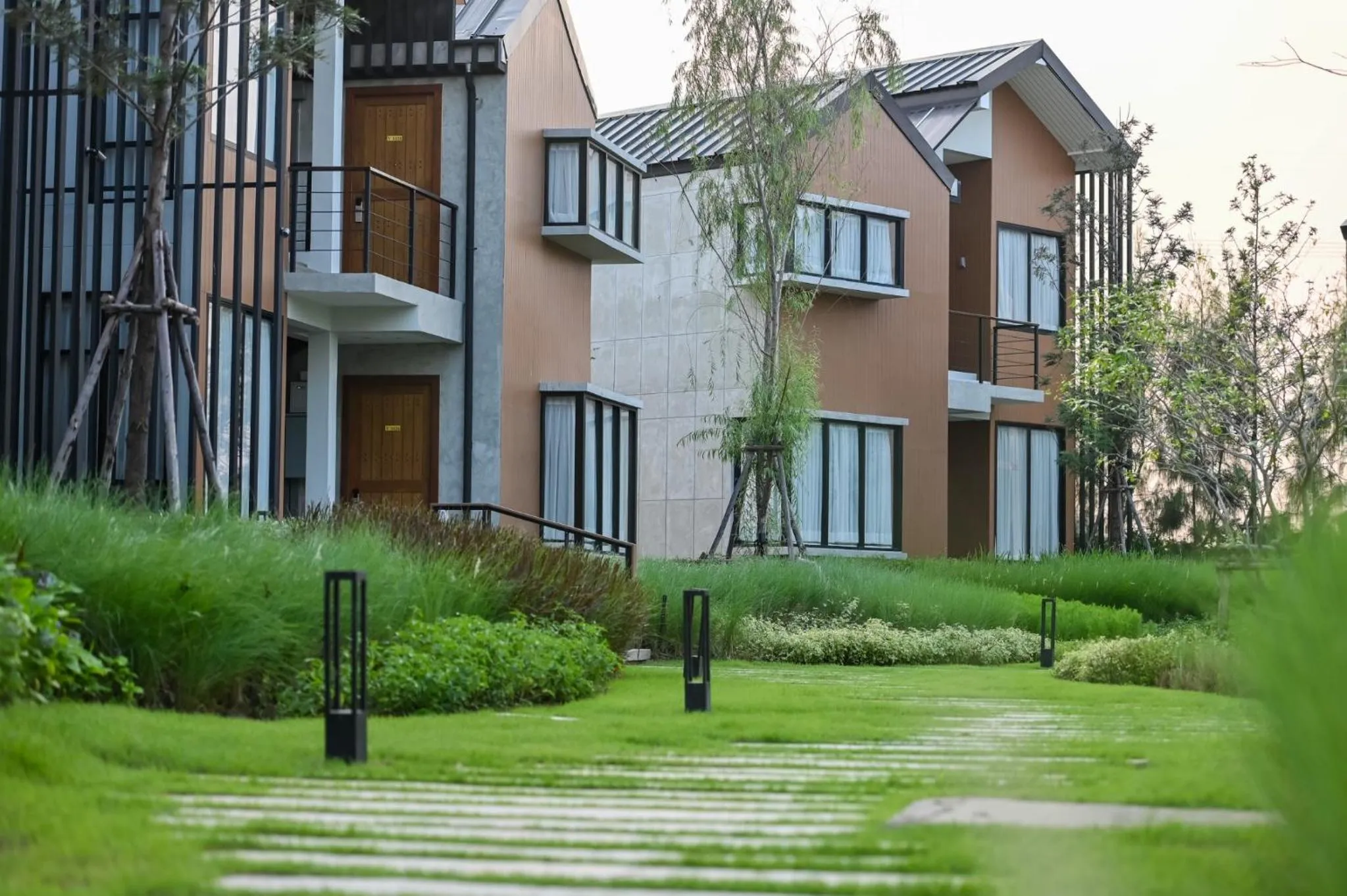 Saksiam Lakeside Resort