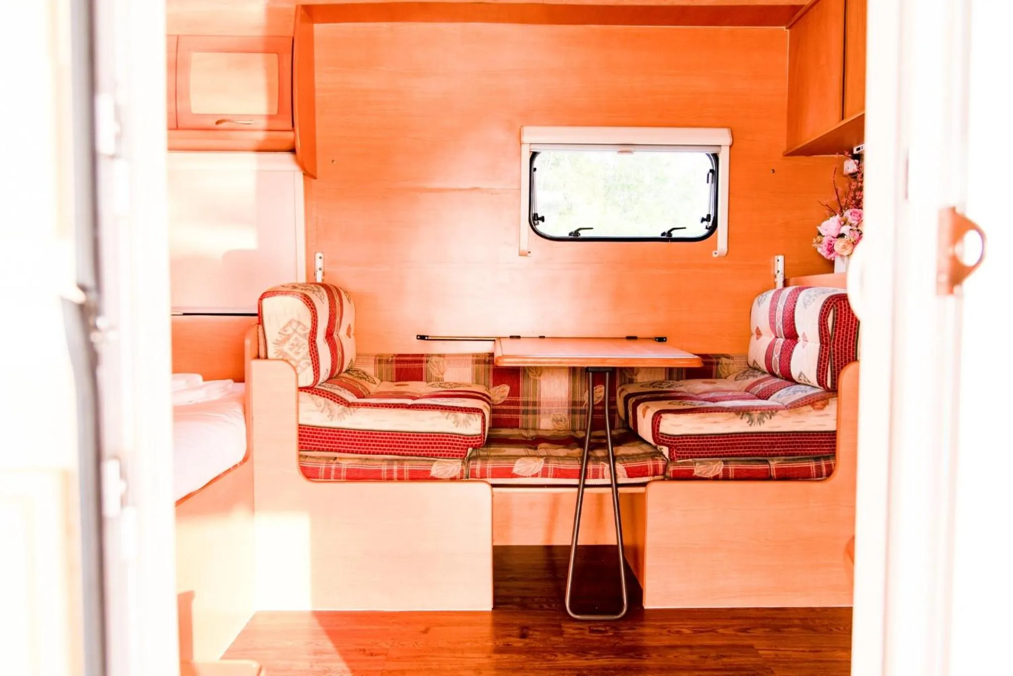 Saksiam Lakeside Resort