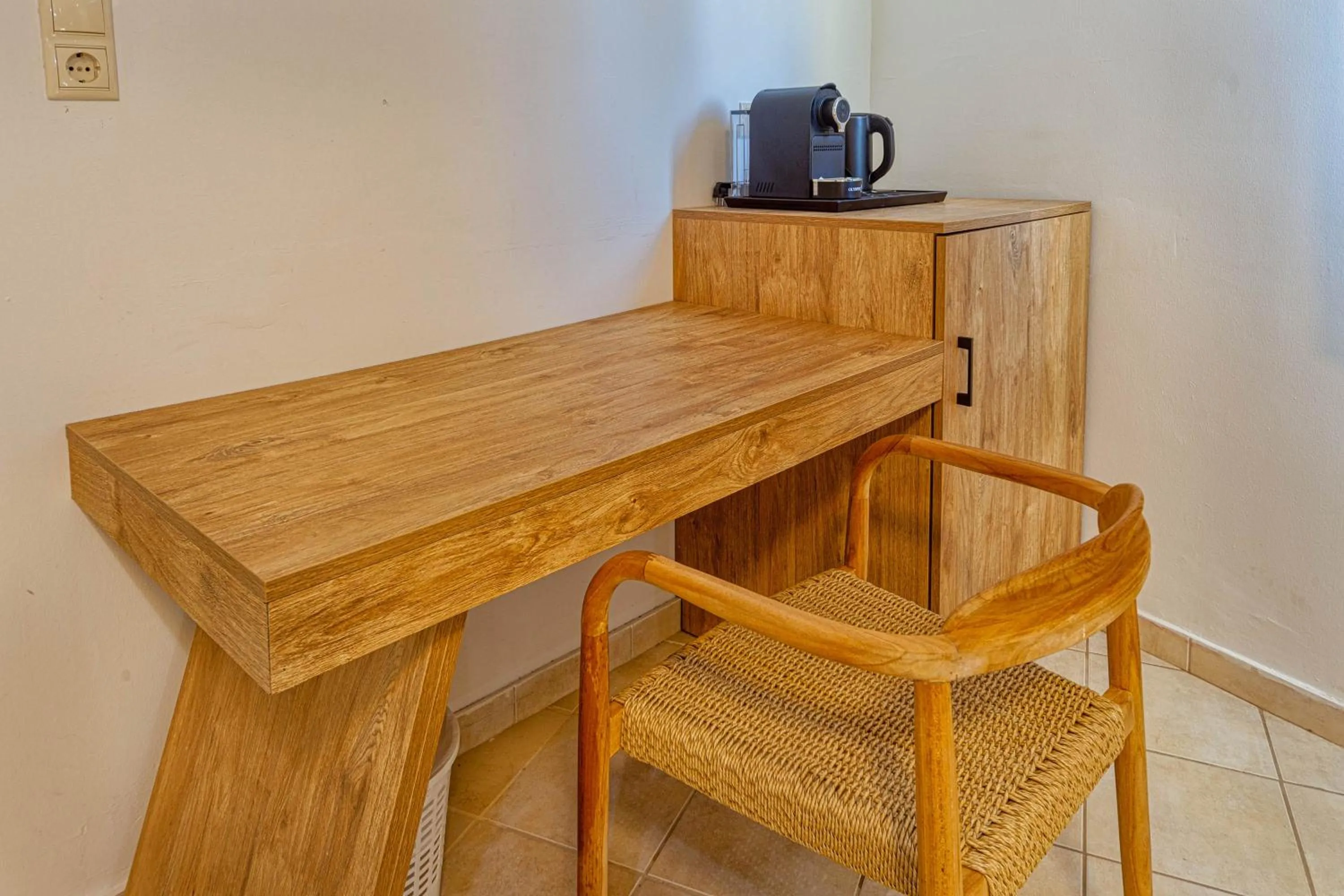 Coffee/tea facilities in Island Kavos