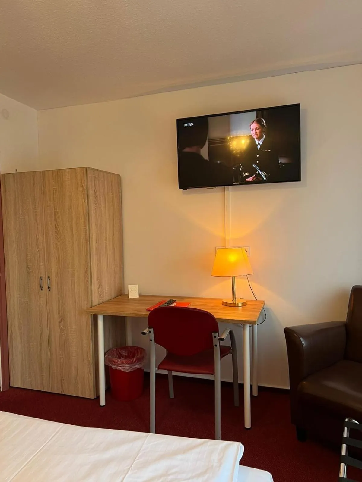 Photo of the whole room, Bed in Hotel Columbus und Glamping