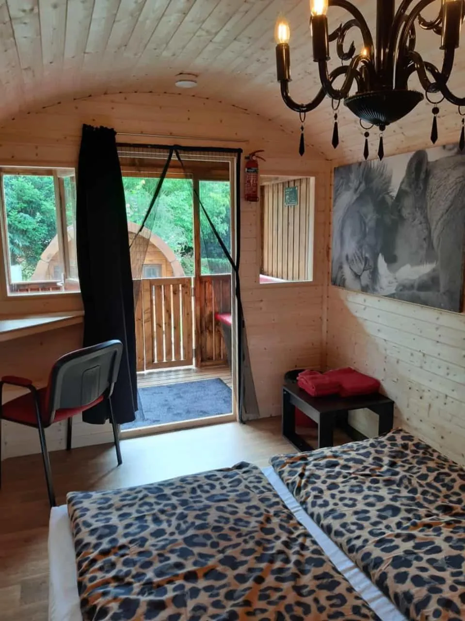 Garden, Bed in Hotel Columbus und Glamping