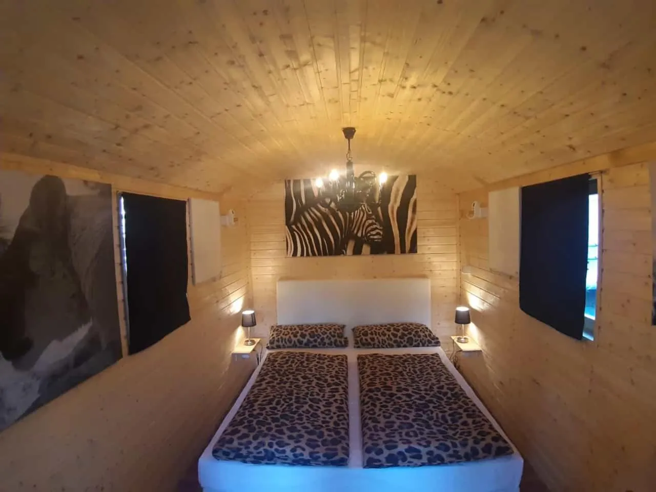 Garden, Bed in Hotel Columbus und Glamping