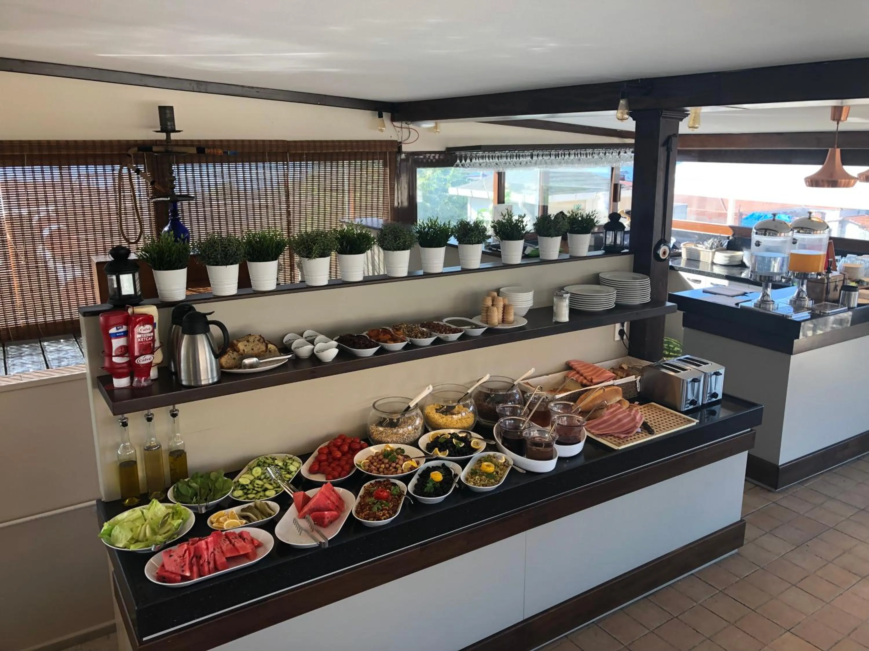 Breakfast in Fehmi Bey Suites