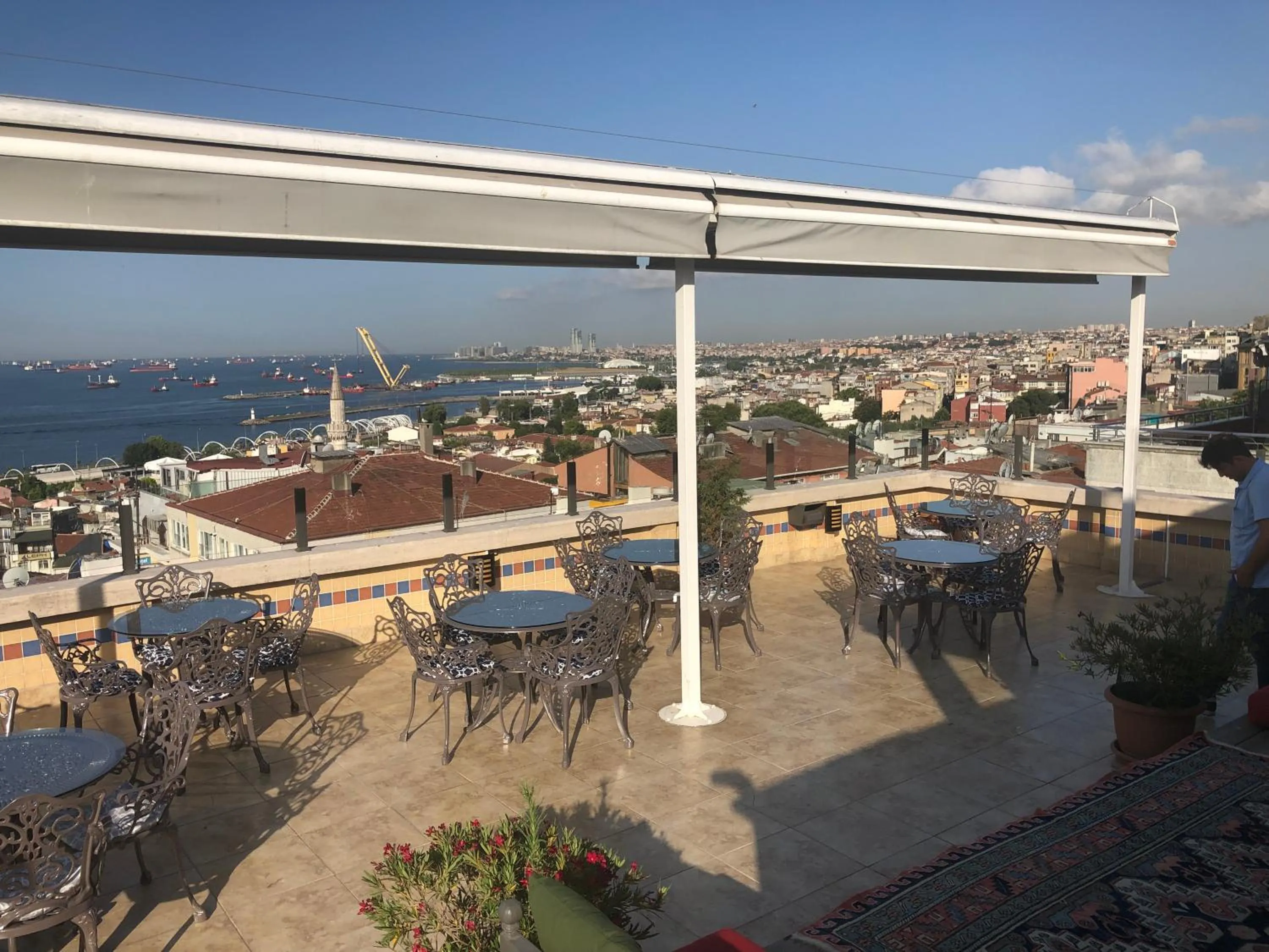 Breakfast in Fehmi Bey Suites