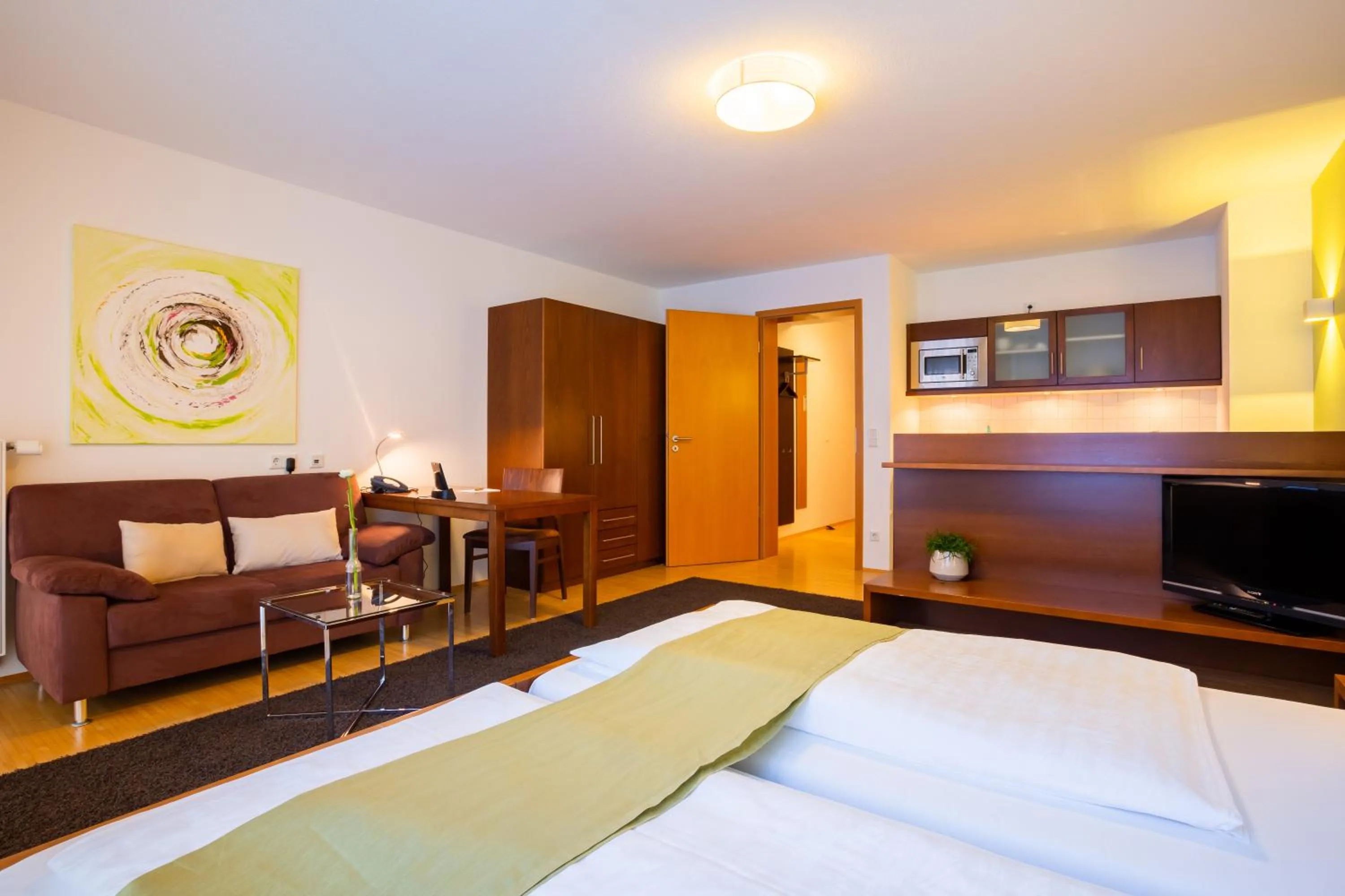 Photo of the whole room, Bed in ACANTUS Hotel