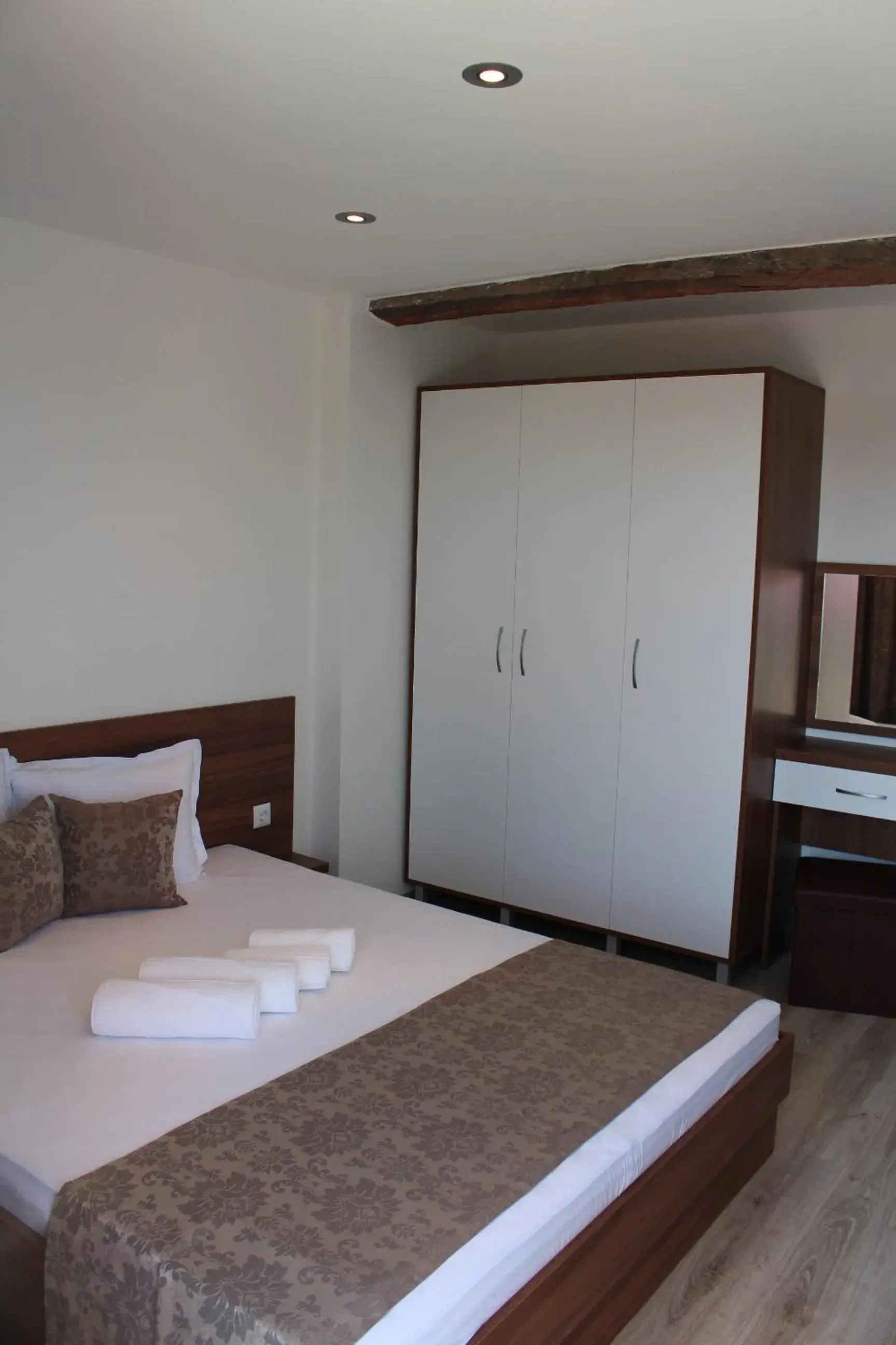 Double or Twin Room with Extra Bed in Weißer Schwan Белият лебед Double or Twin Room with Extra Bed in Weißer Schwan Белият лебед