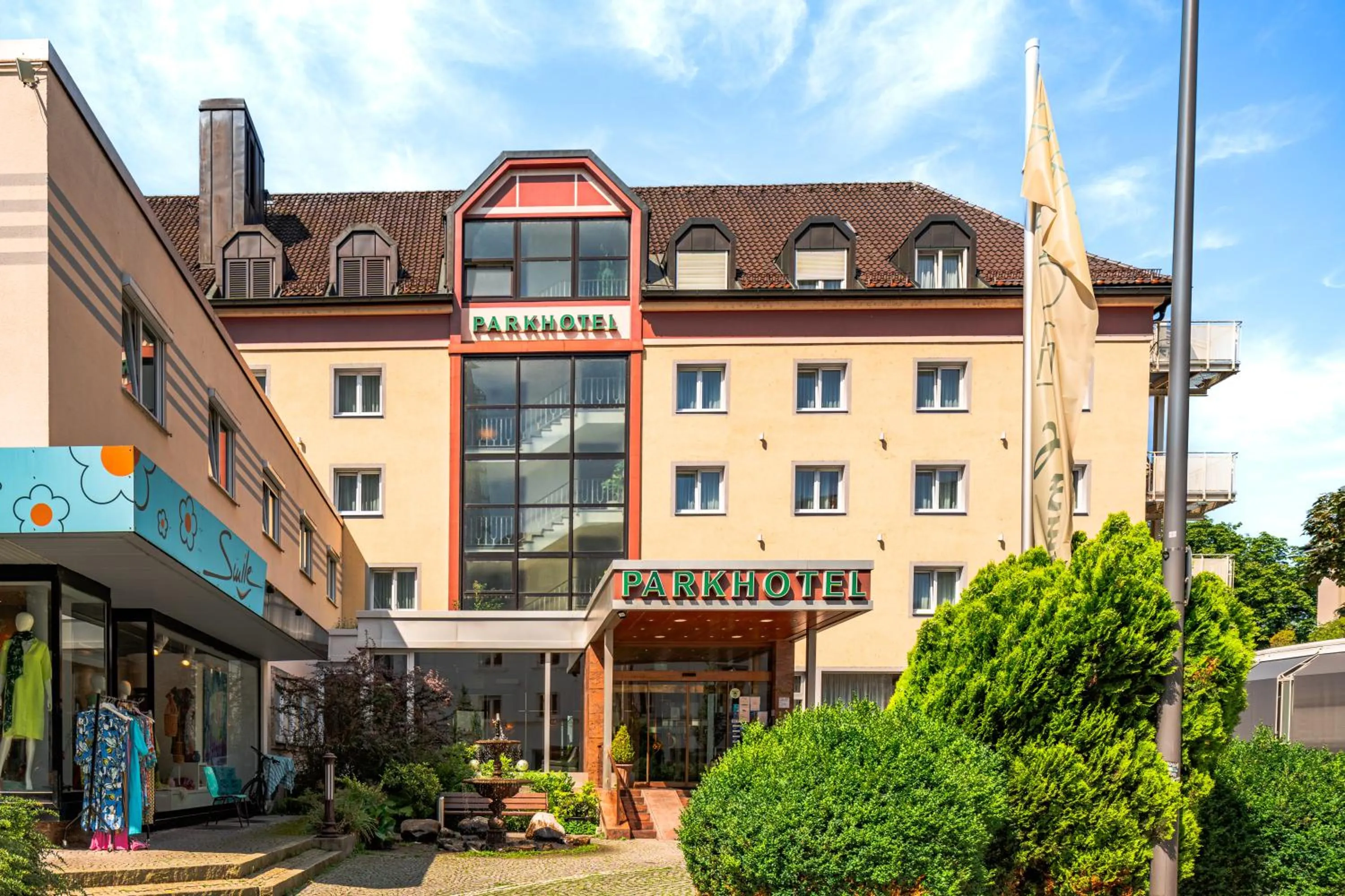 Property building in Parkhotel Crombach